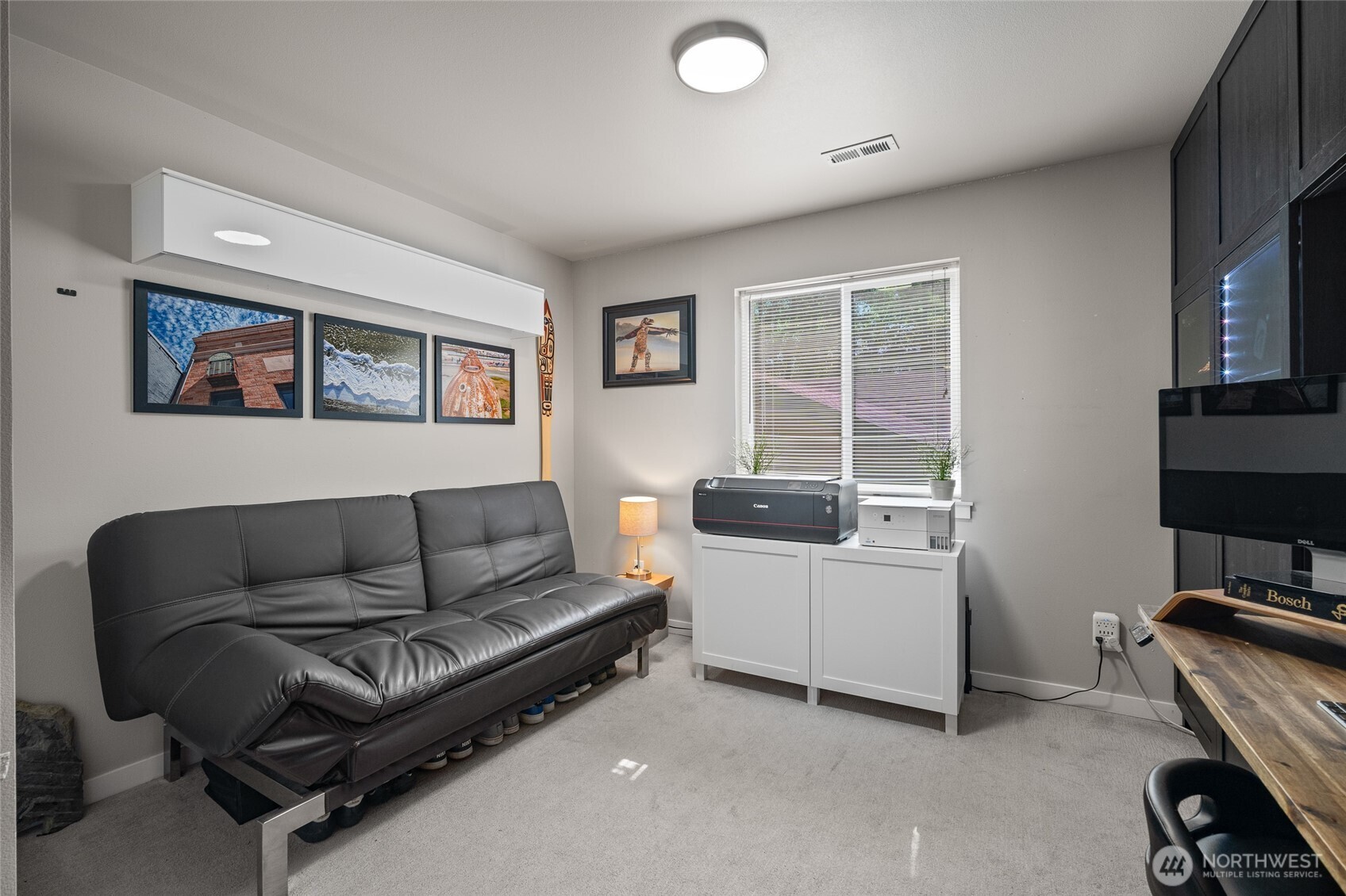 2094 Calico Loop Property Photo 23
