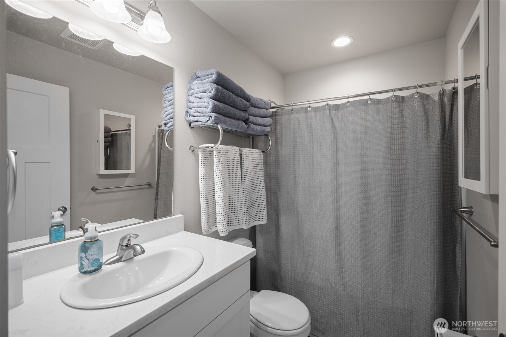 2094 Calico Loop Property Photo 25