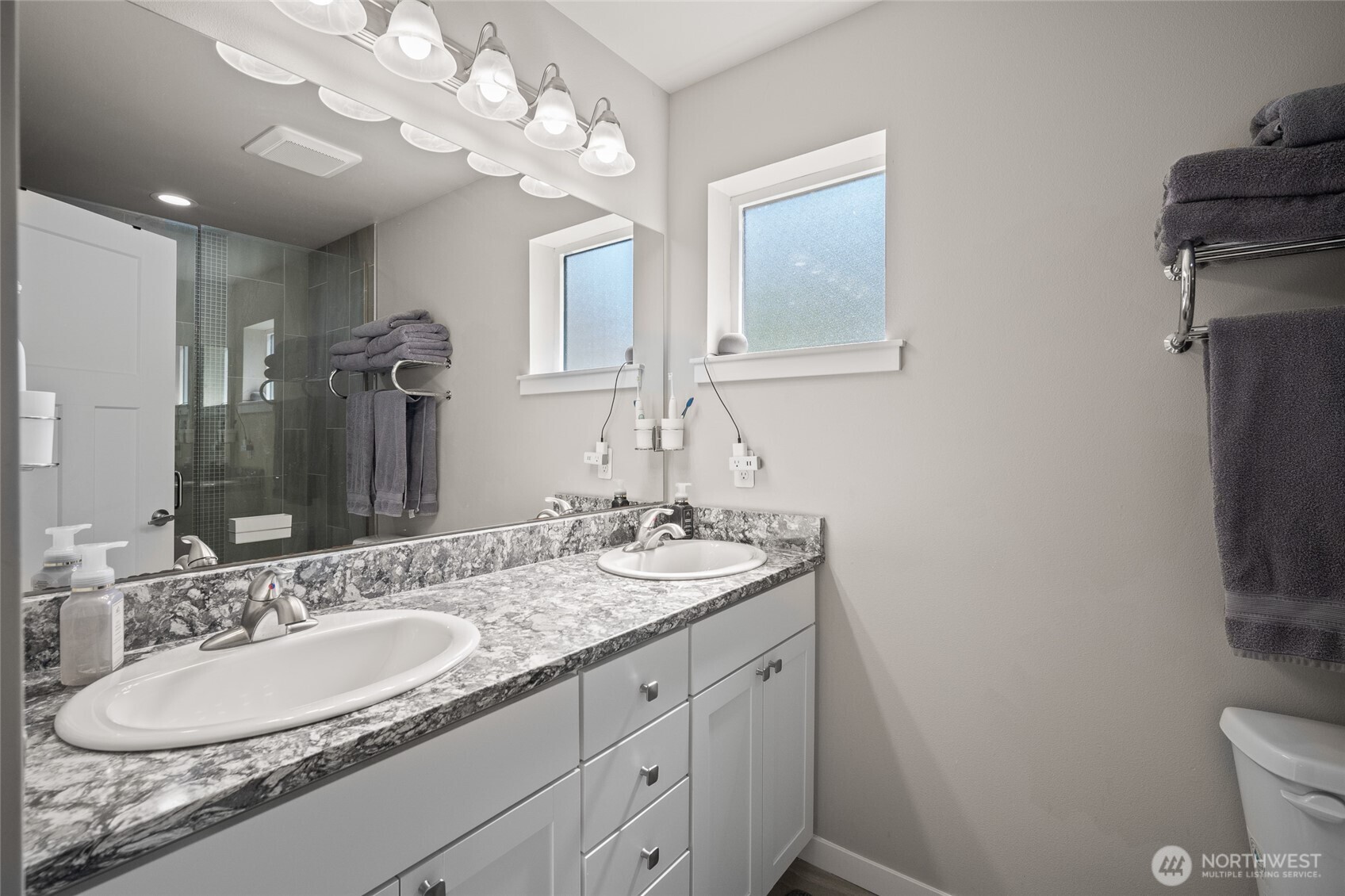 2094 Calico Loop Property Photo 29