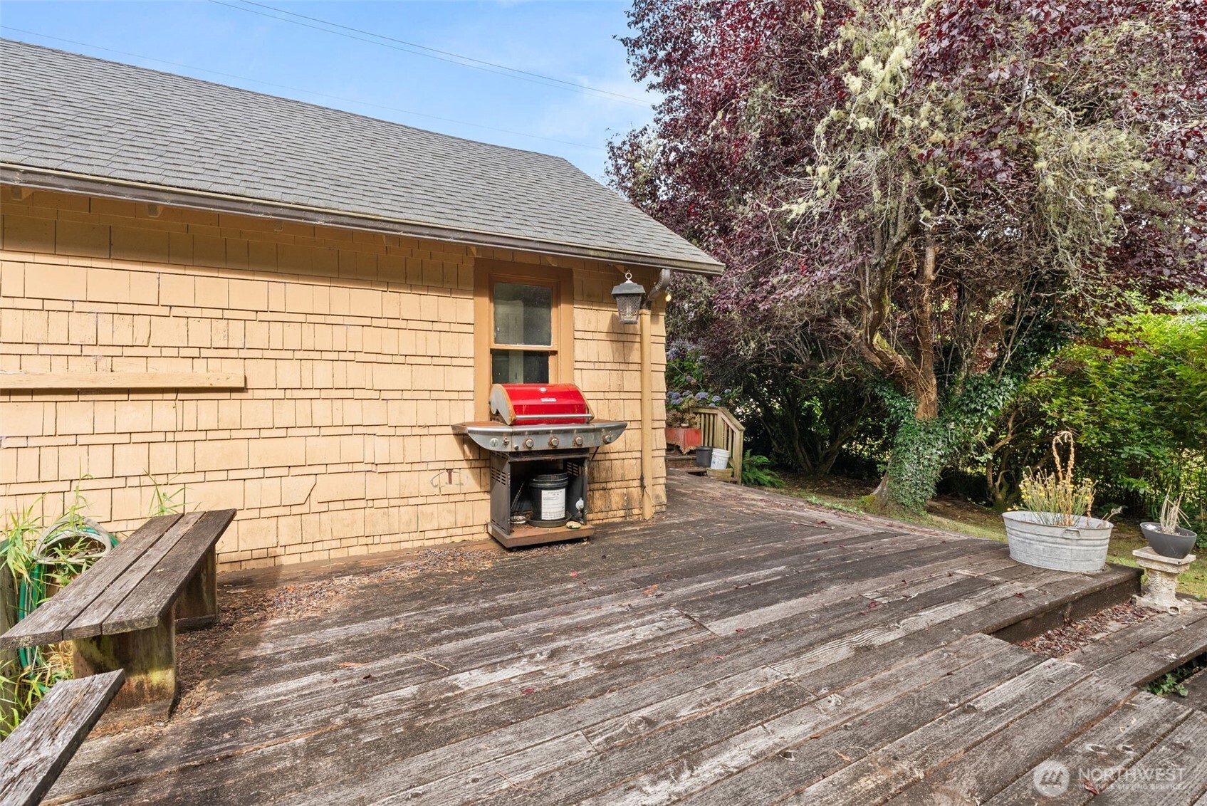 802 S Montesano Street Property Photo 23