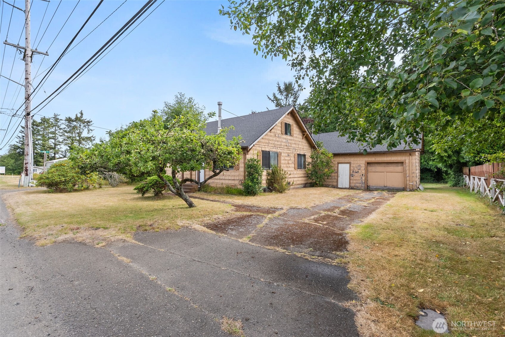 802 S Montesano Street Property Photo 31