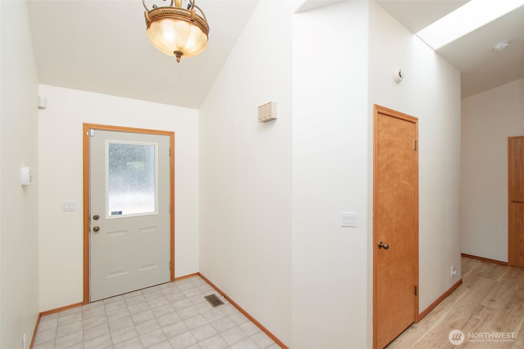 716 S N Street Property Photo 25