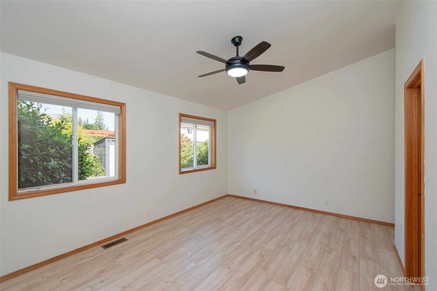 716 S N Street Property Photo 27