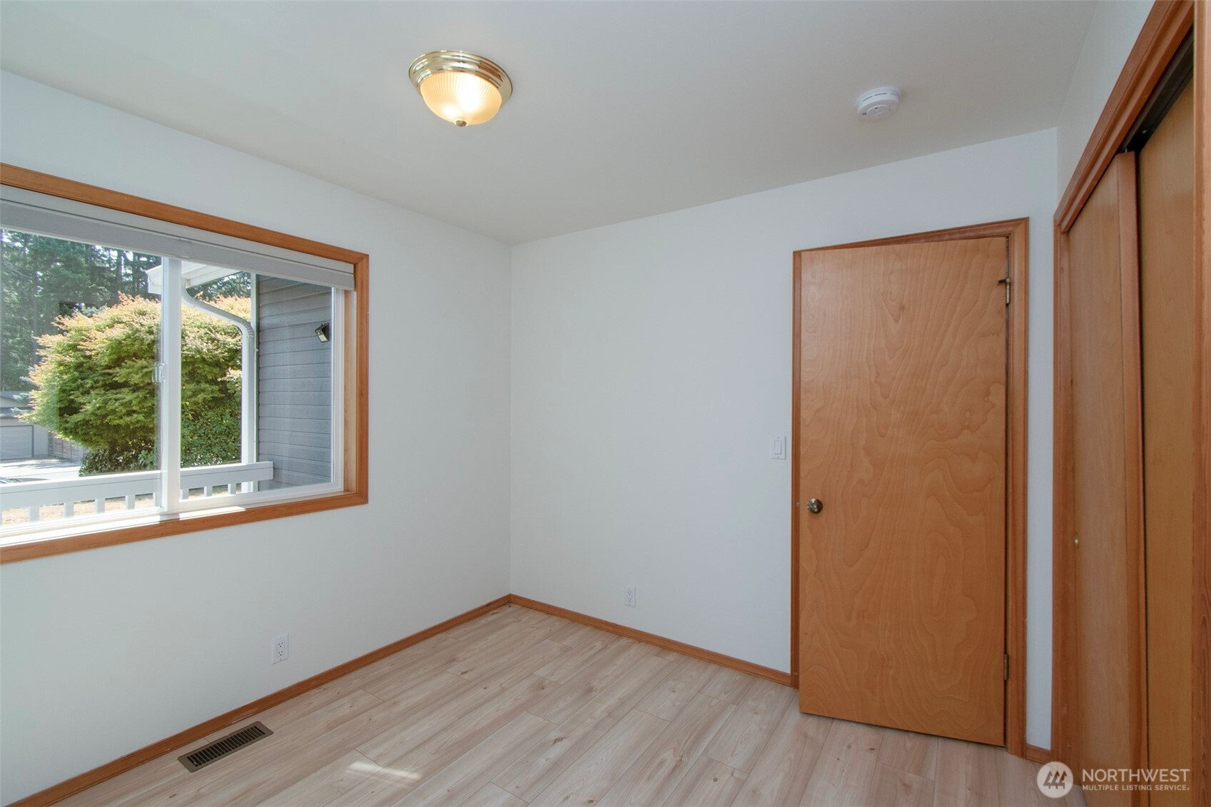 716 S N Street Property Photo 34