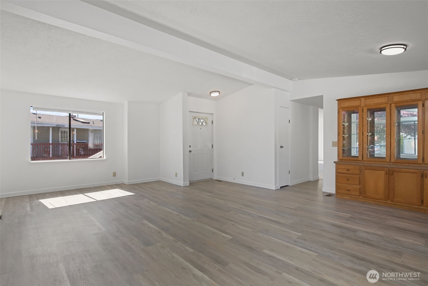 9810 State Avenue 38 Property Photo 4