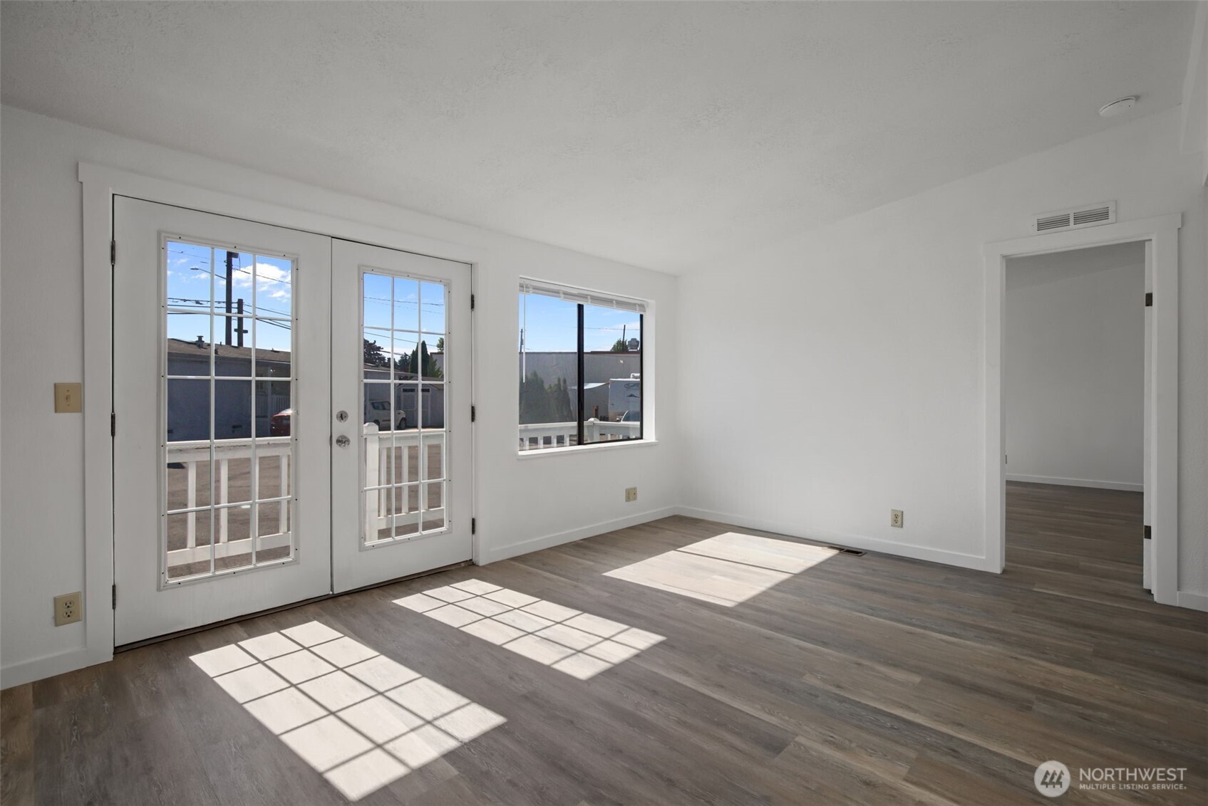 9810 State Avenue 38 Property Photo 10