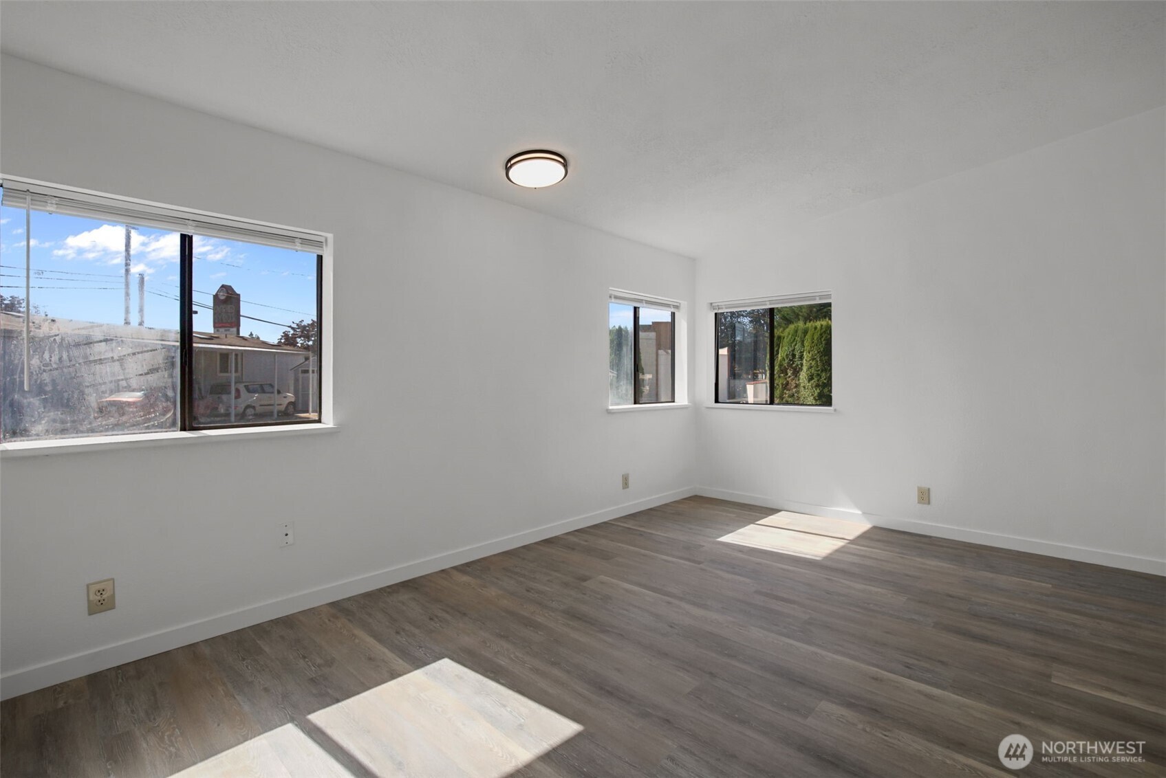 9810 State Avenue 38 Property Photo 14