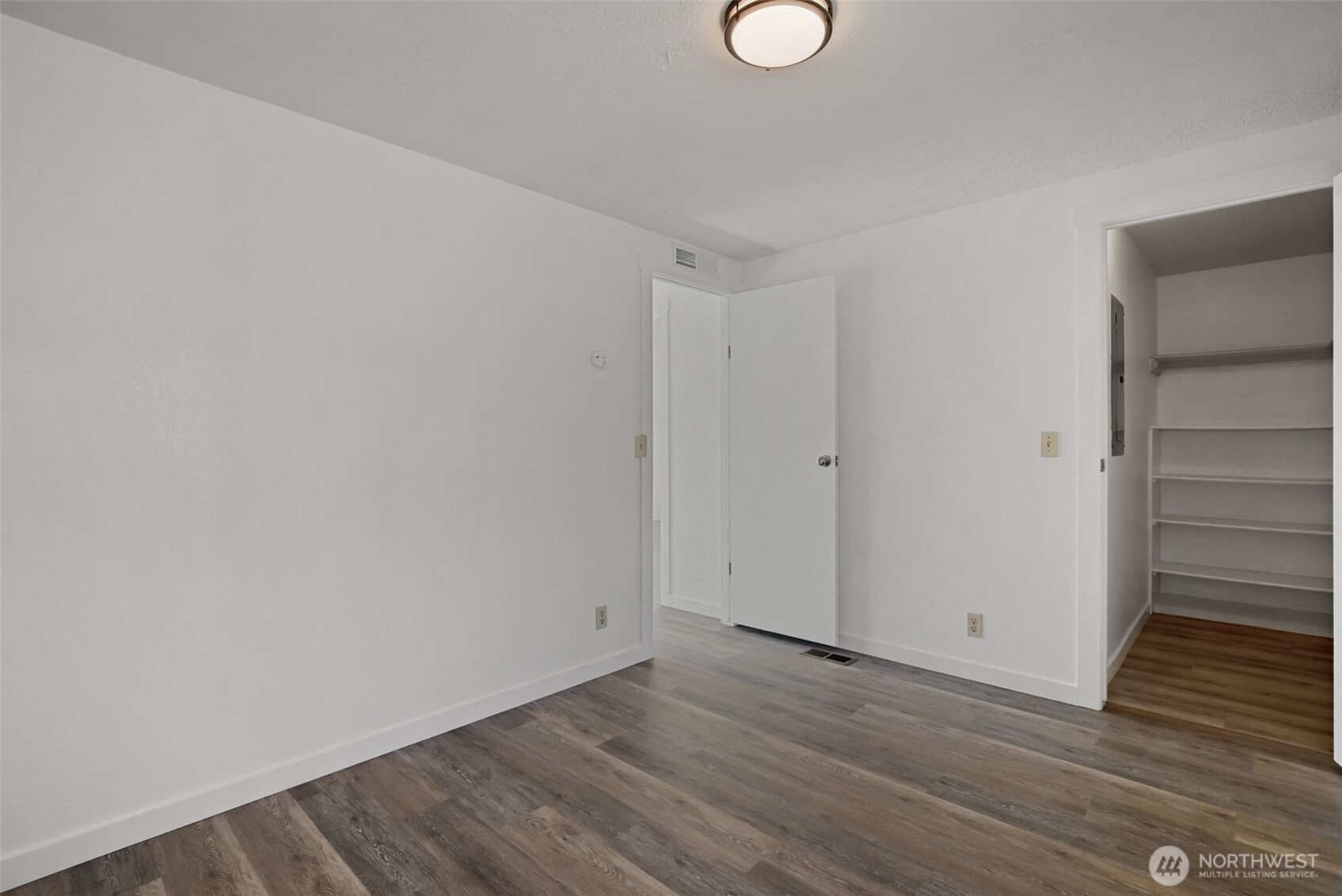 9810 State Avenue 38 Property Photo 23