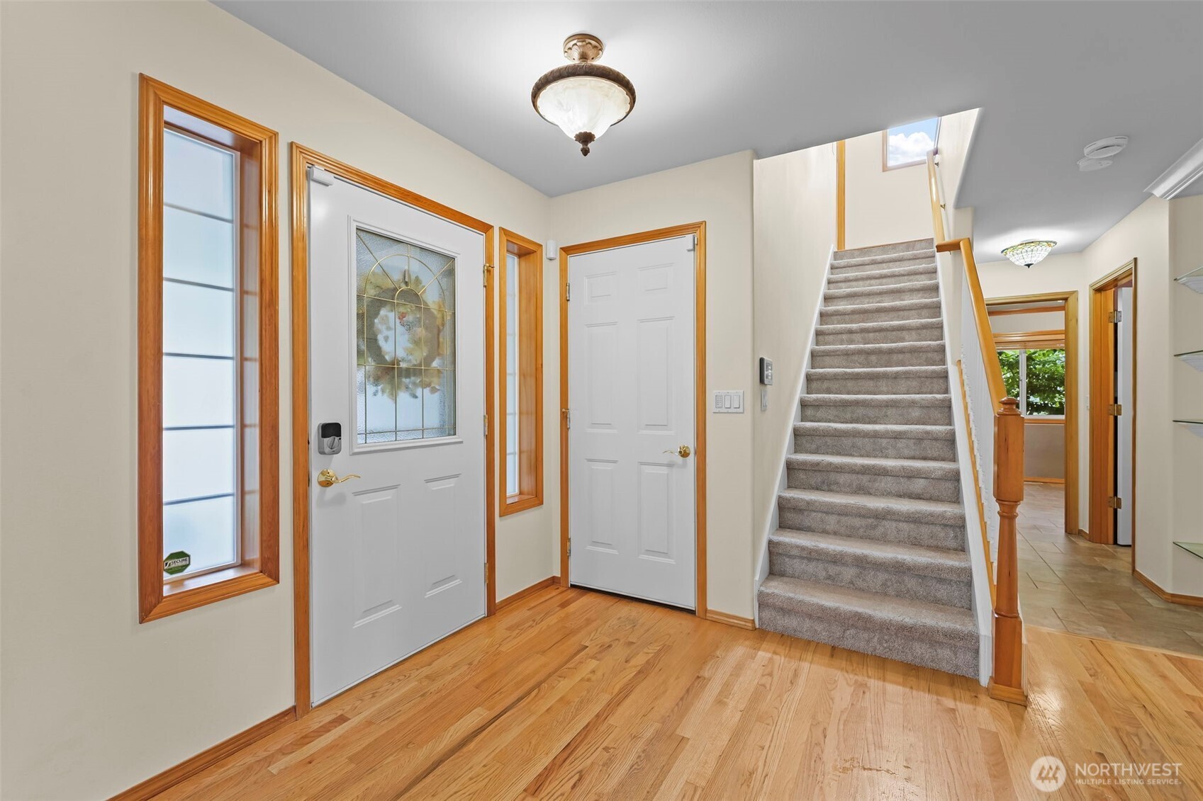 3918 Norpoint Way Property Photo 6