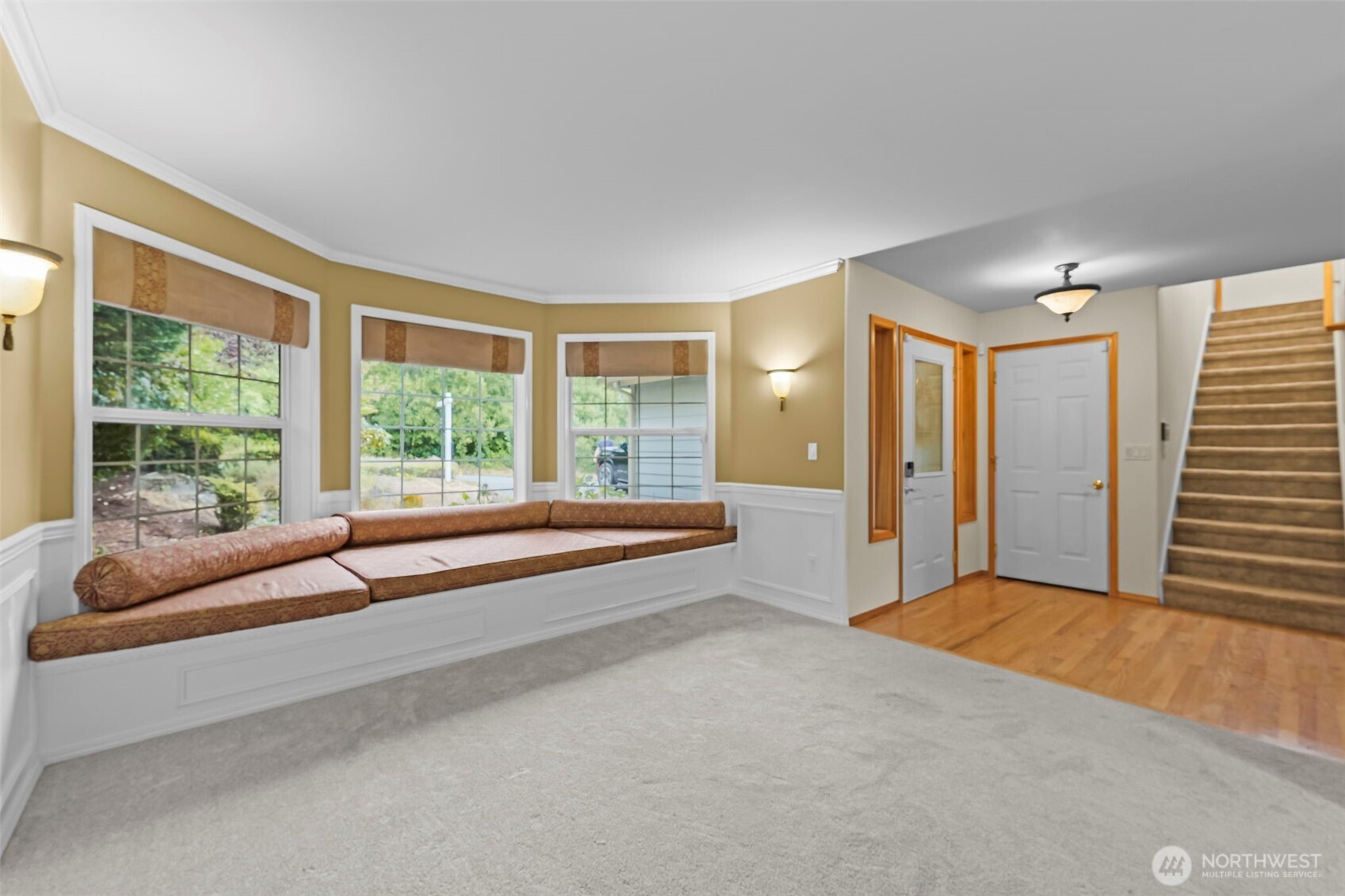 3918 Norpoint Way Property Photo 9