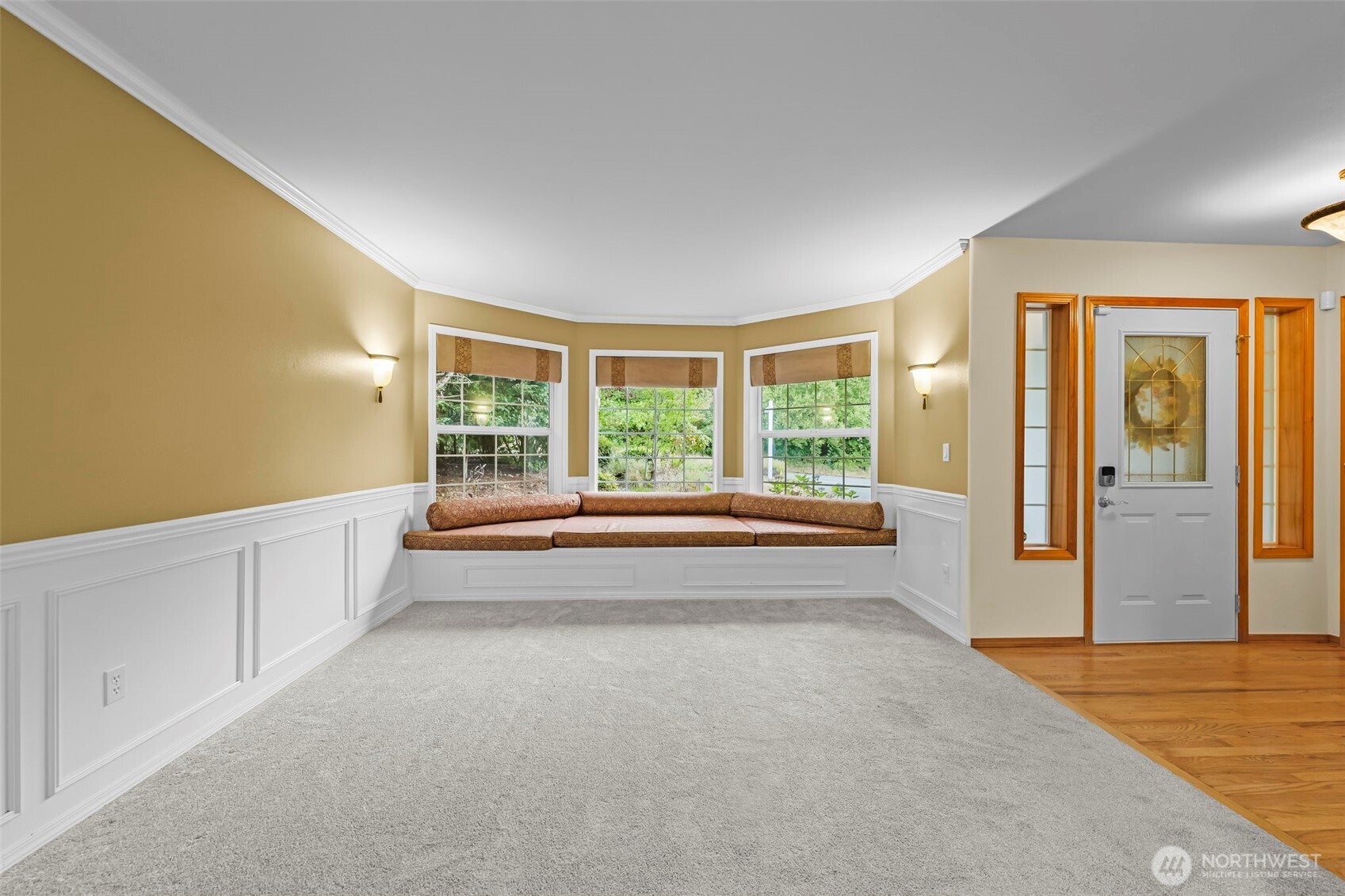 3918 Norpoint Way Property Photo 10