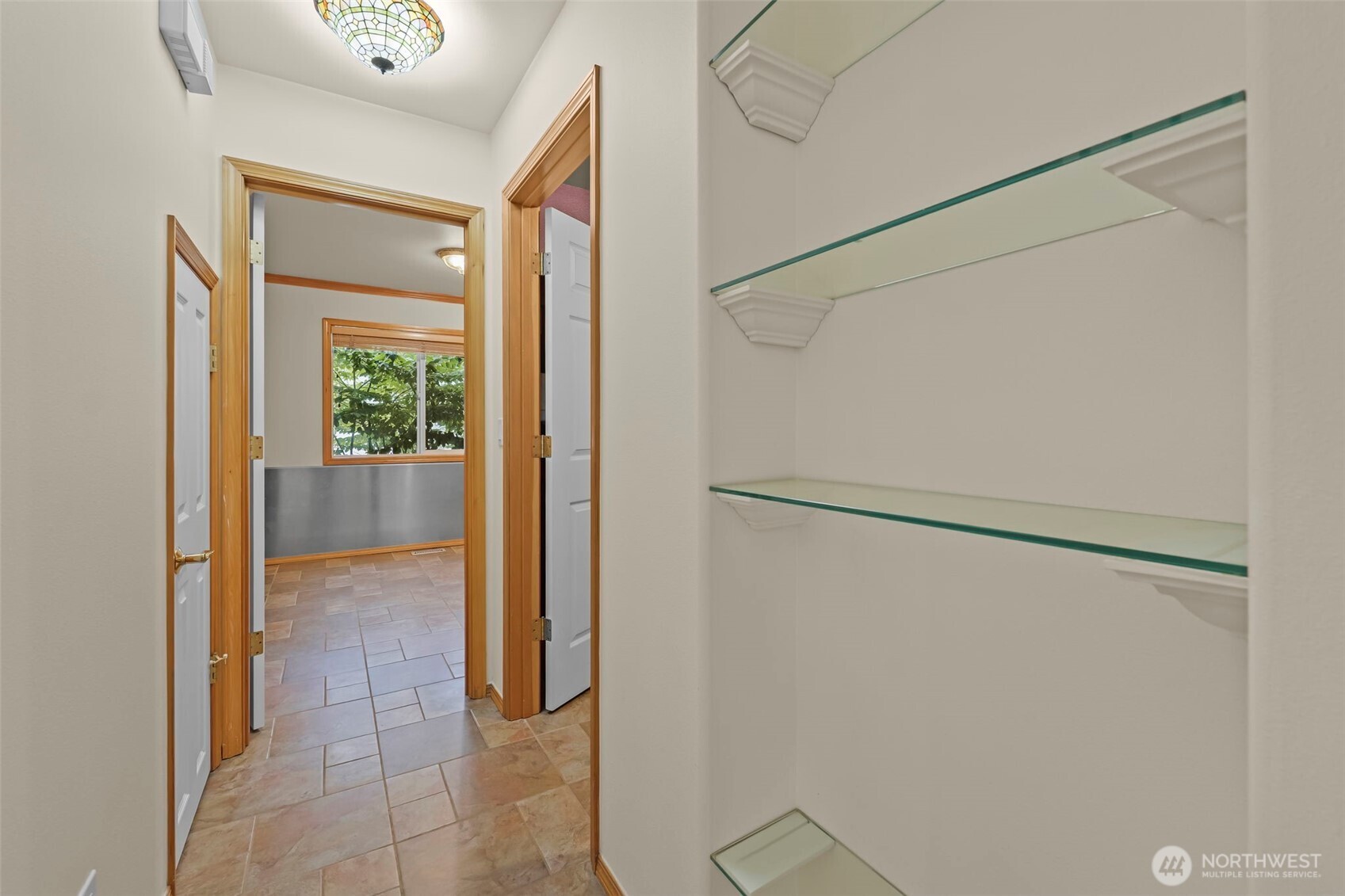3918 Norpoint Way Property Photo 11