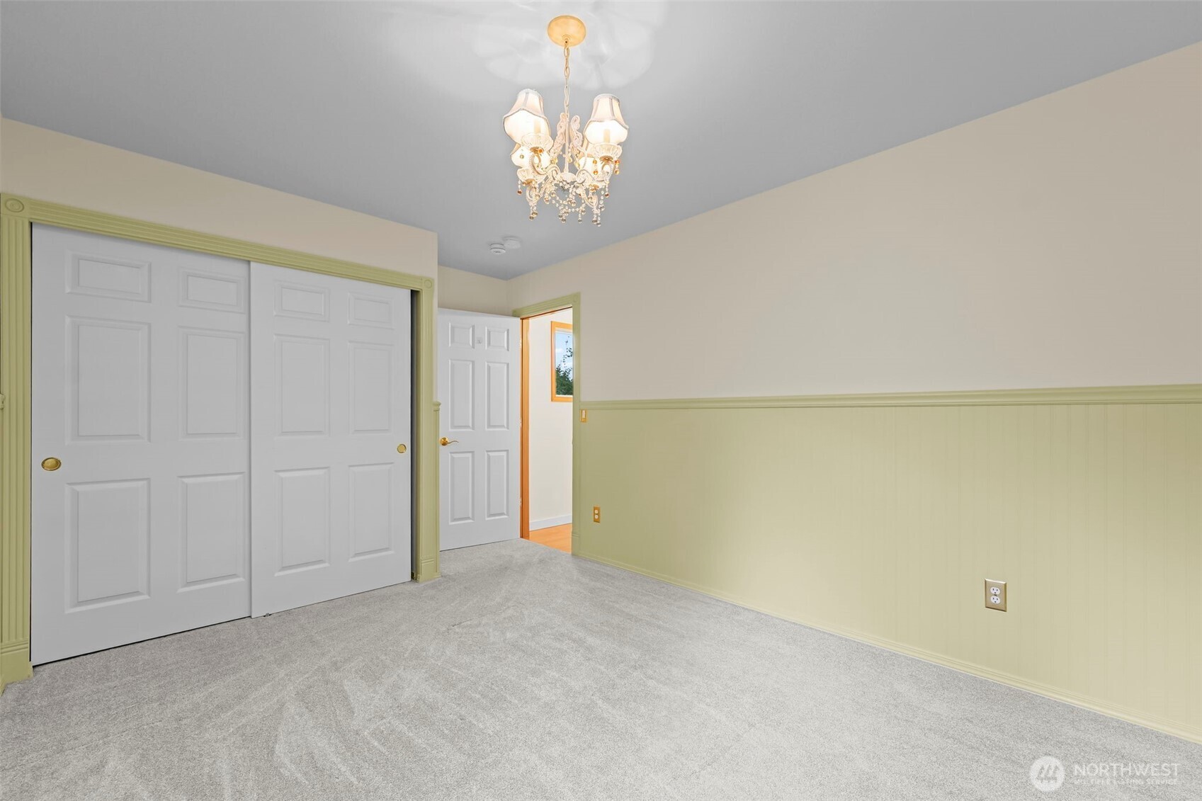 3918 Norpoint Way Property Photo 22