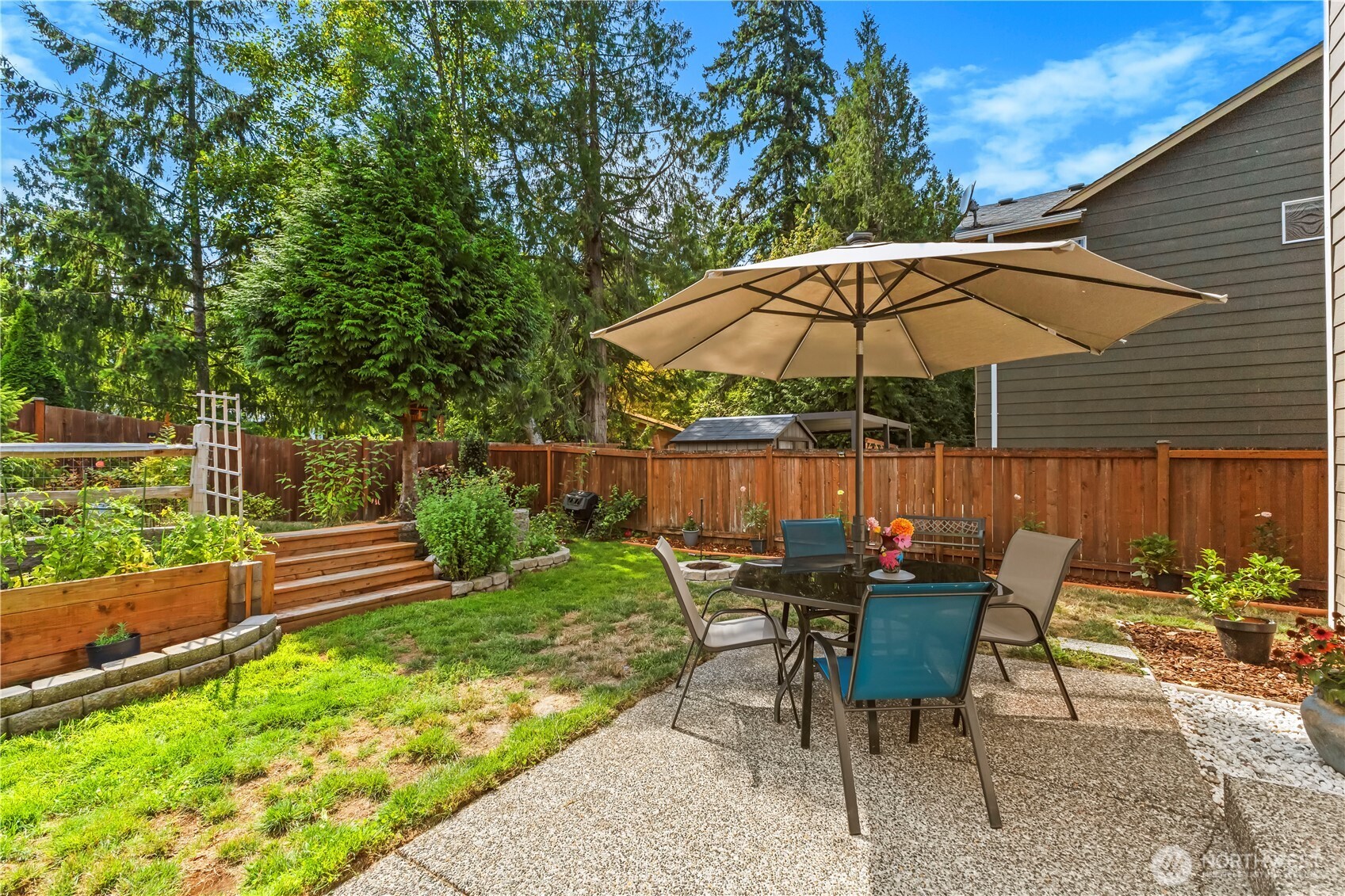 420 Barry Loop Property Photo 26