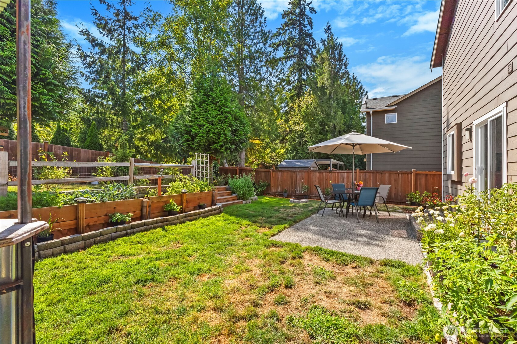 420 Barry Loop Property Photo 30