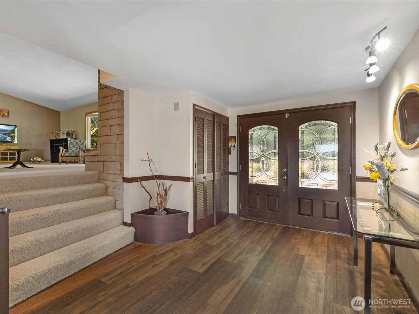 9330 Arlington Heights Rd Property Photo 3