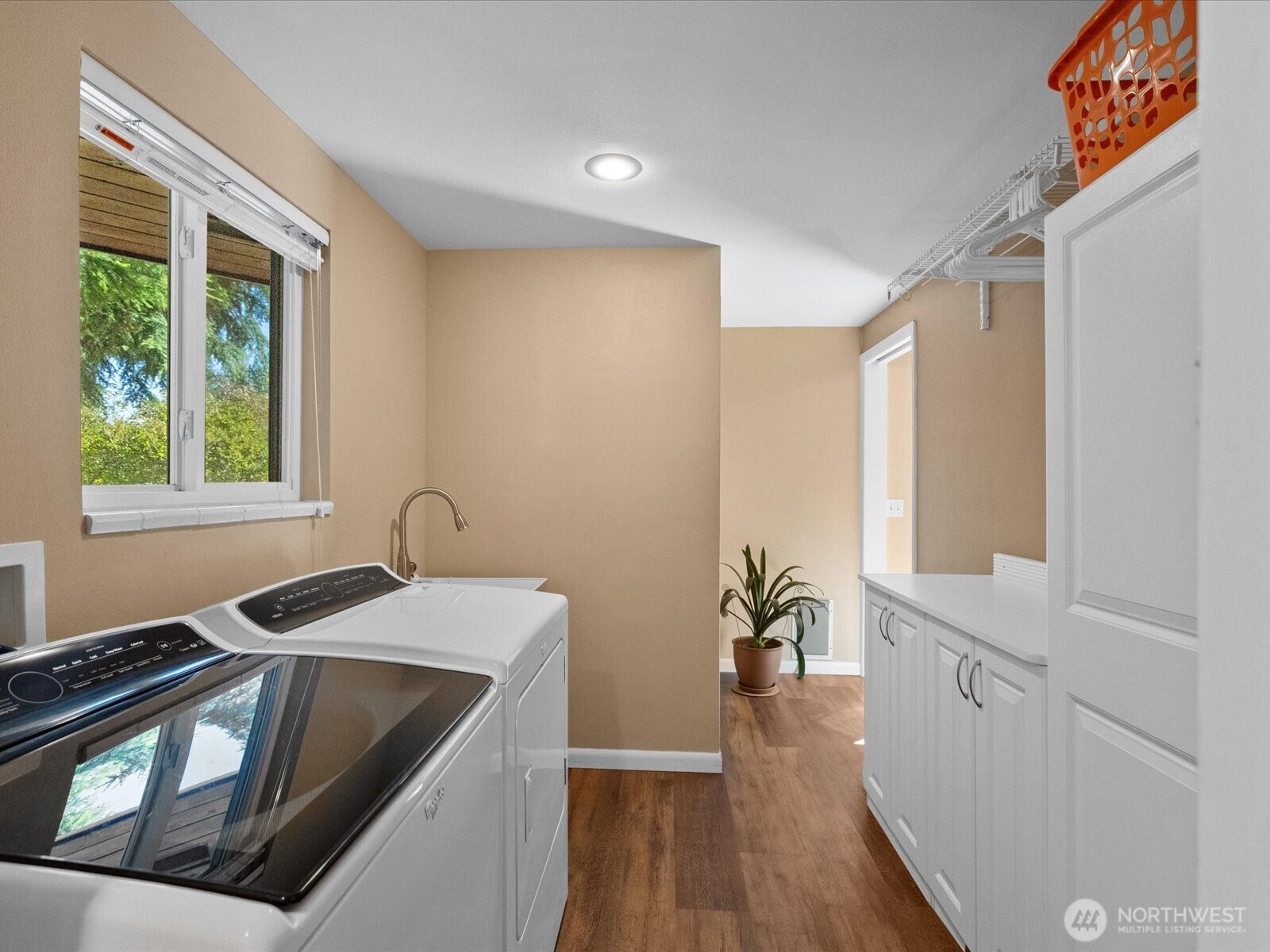 9330 Arlington Heights Rd Property Photo 18