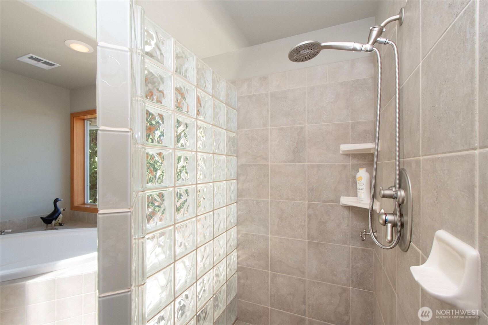 1668 Freshwater Bay Road Property Photo 31