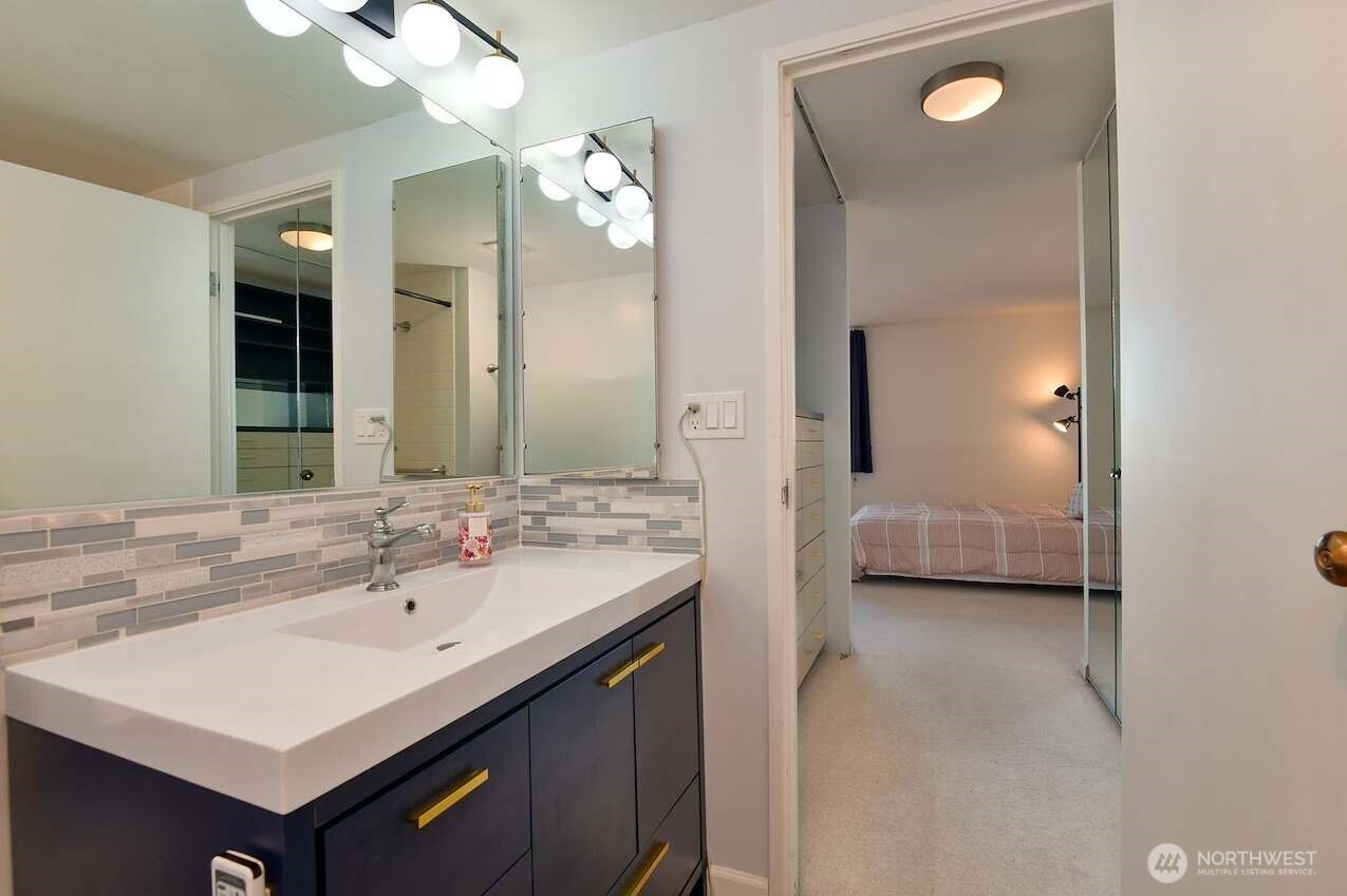 4540 8th Avenue 1605 Property Photo 15