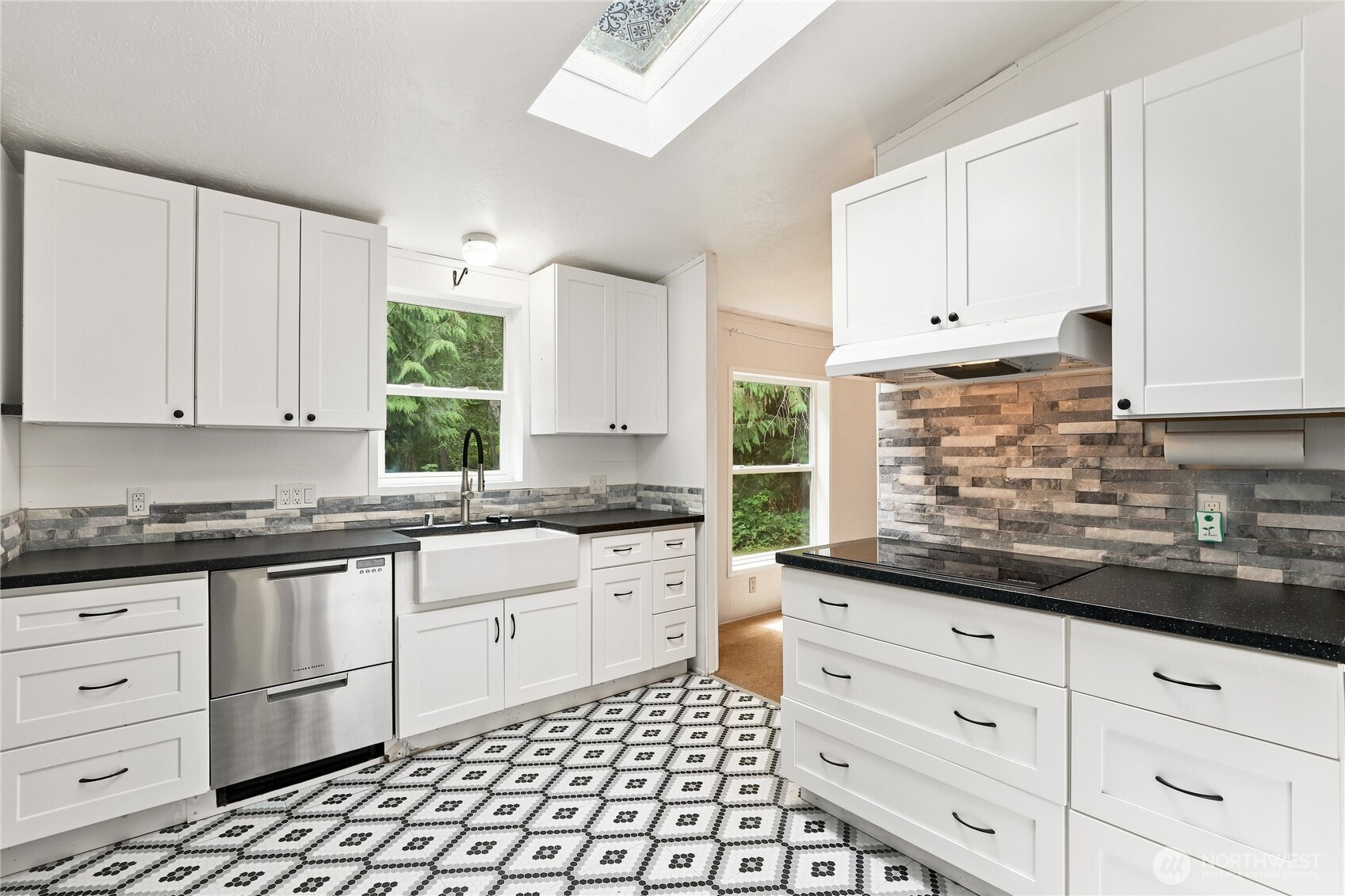 520 E Stadium Beach Road Property Photo 4