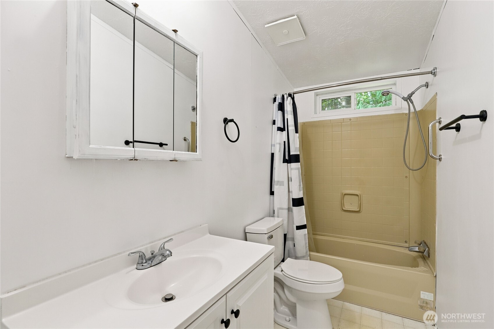 520 E Stadium Beach Road Property Photo 24