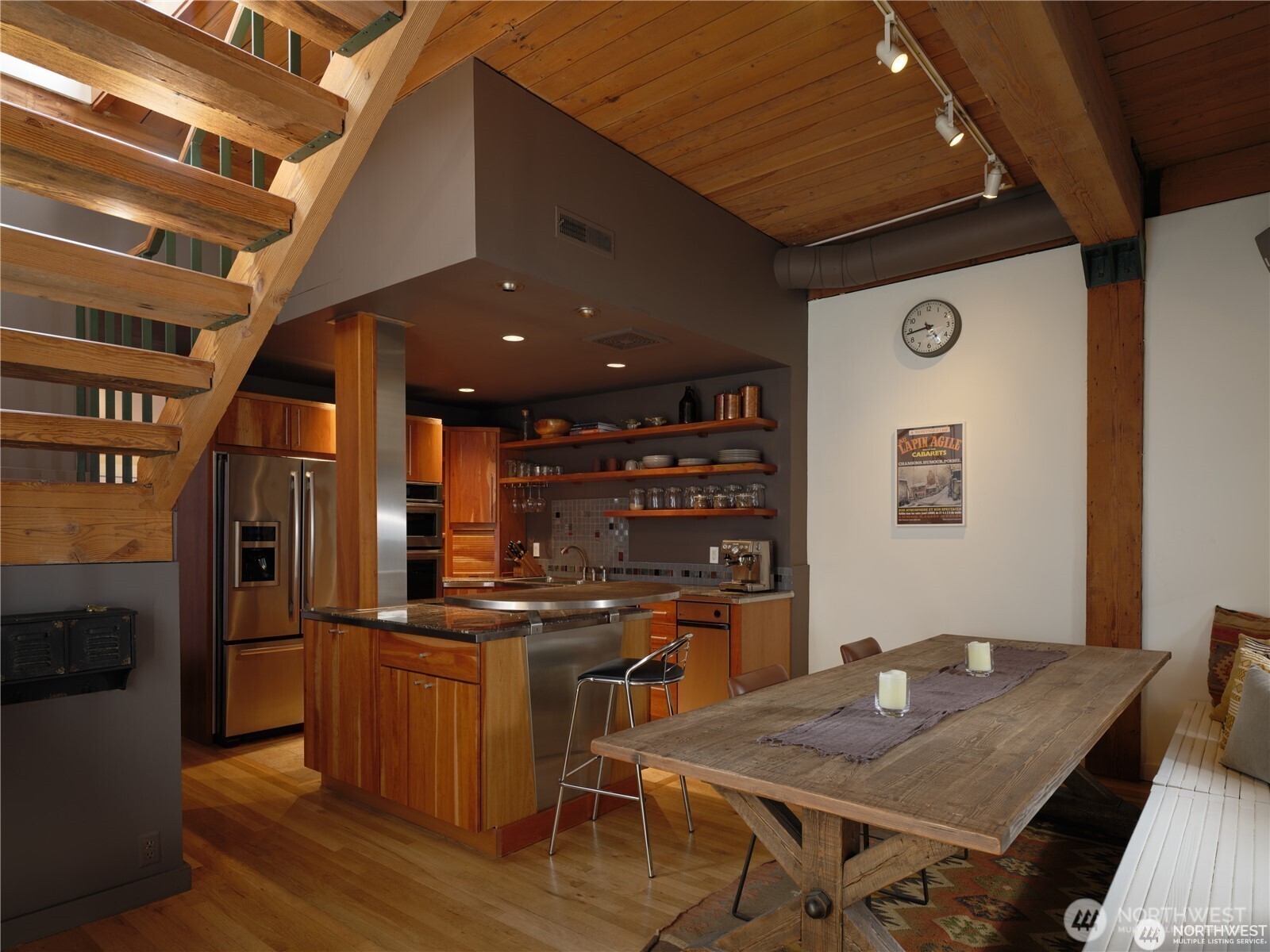 611 Post Avenue 7 Property Photo 13