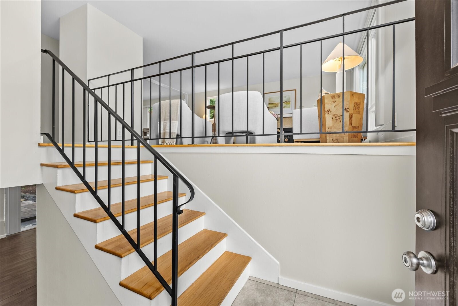 15631 58th Place Property Photo 4