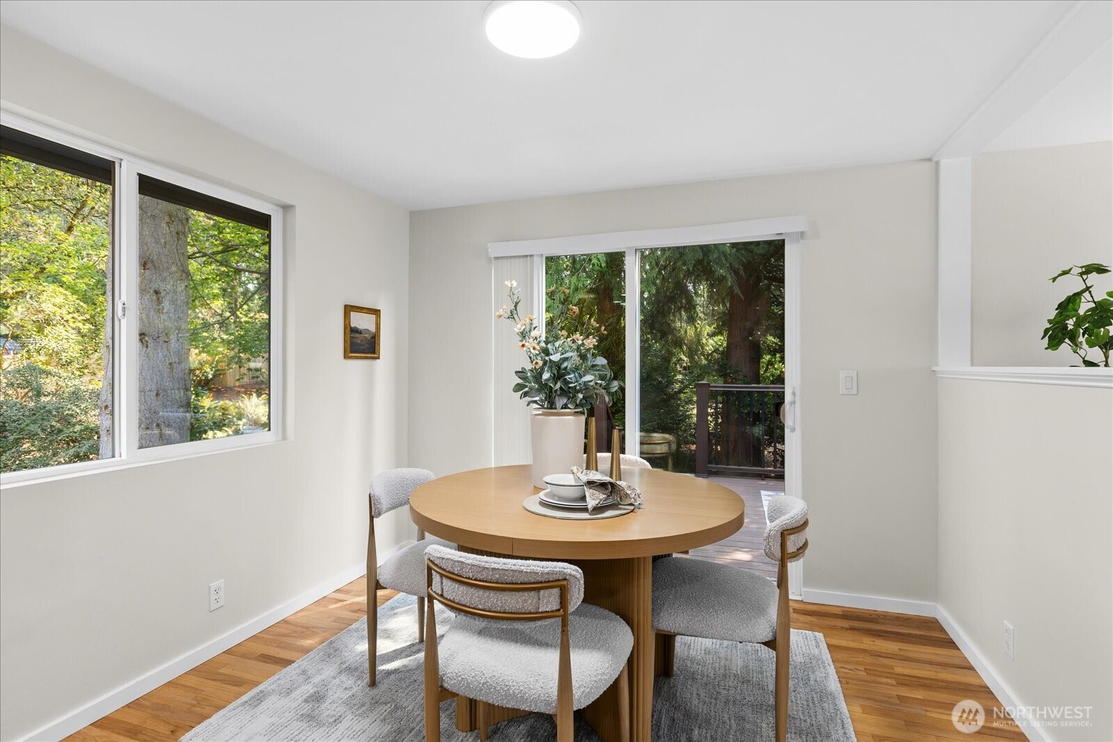 15631 58th Place Property Photo 10