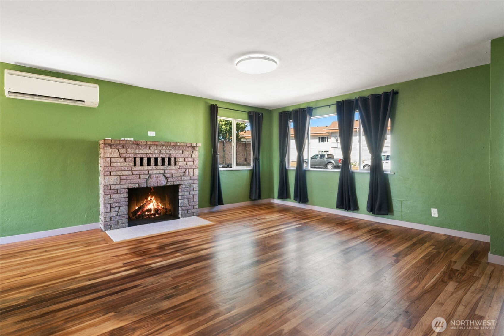 2015 Adams Street Property Photo 3