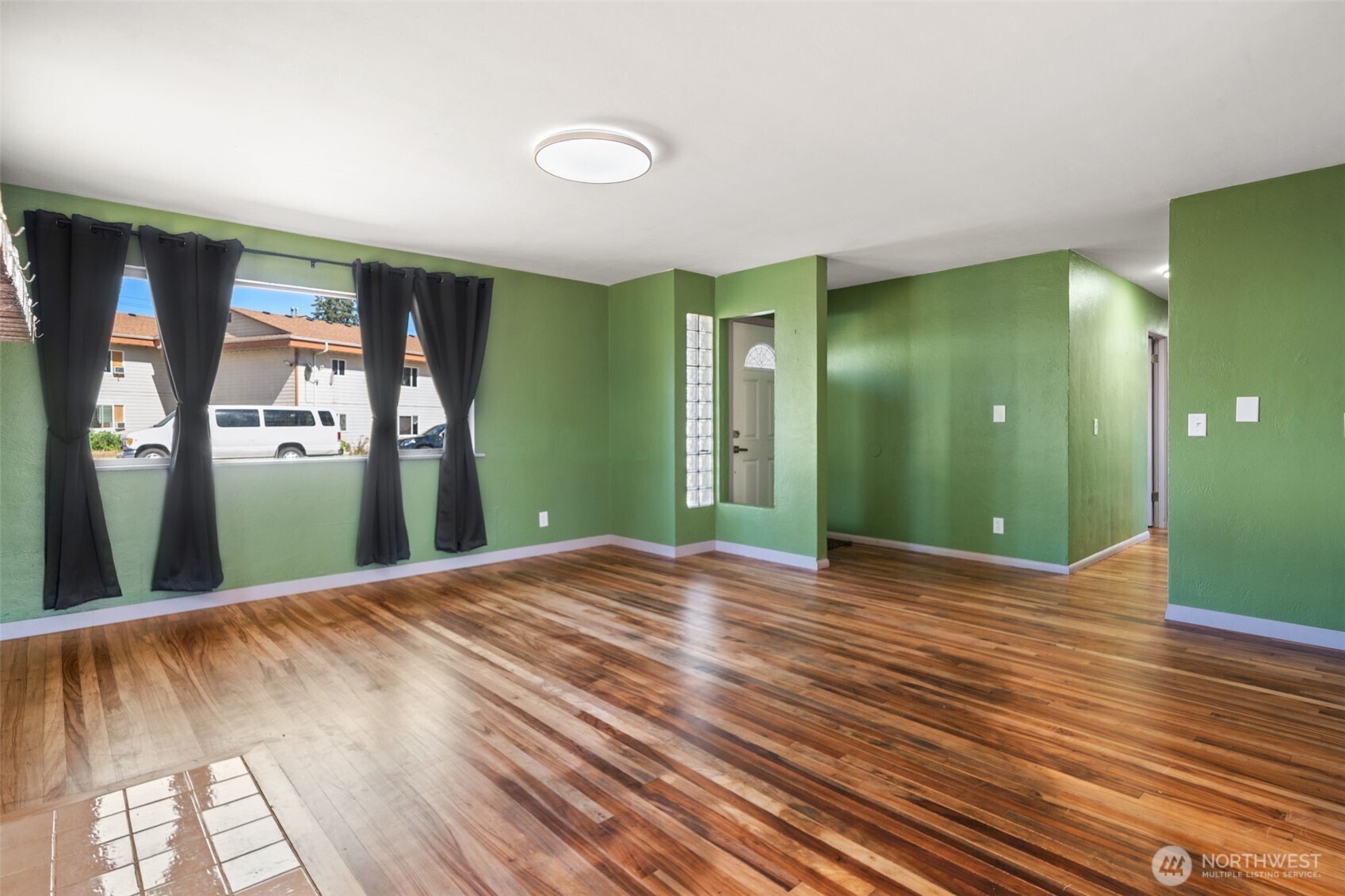 2015 Adams Street Property Photo 6