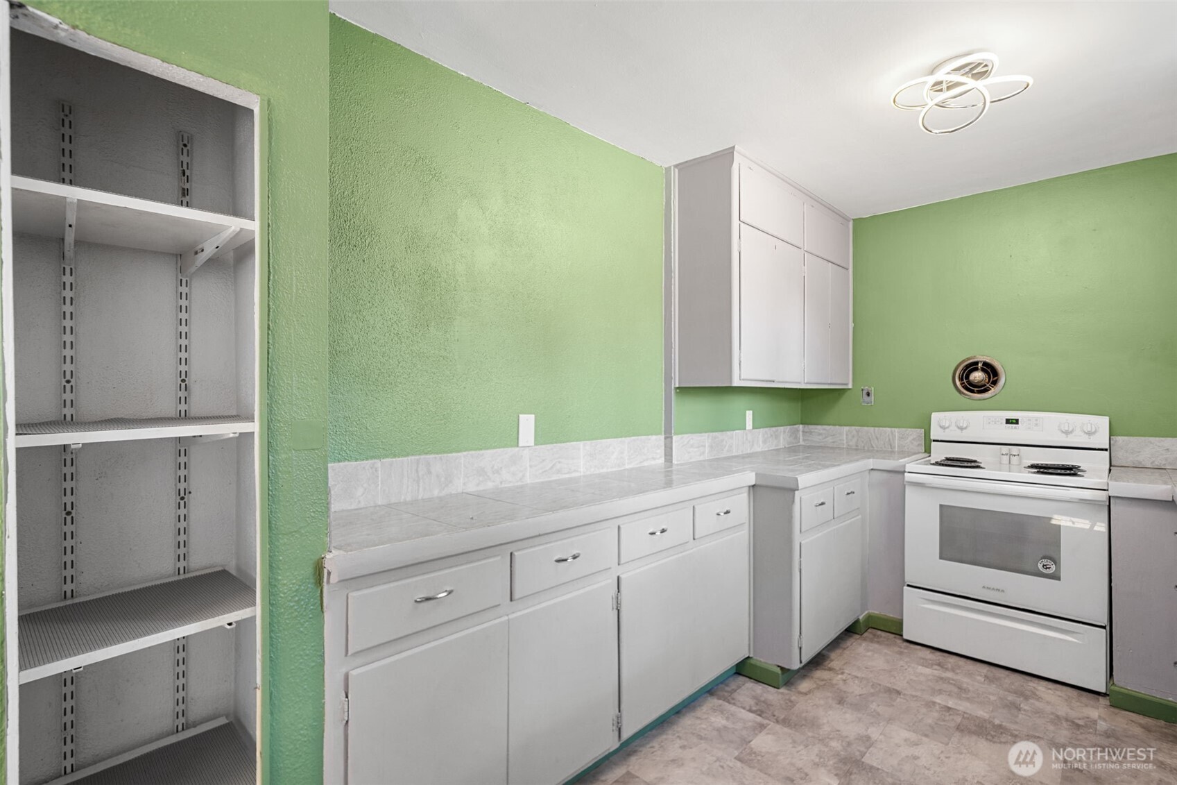 2015 Adams Street Property Photo 10