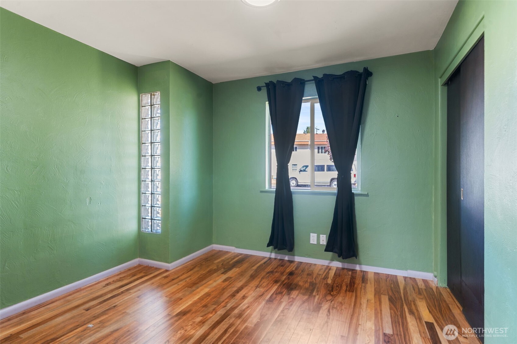 2015 Adams Street Property Photo 15