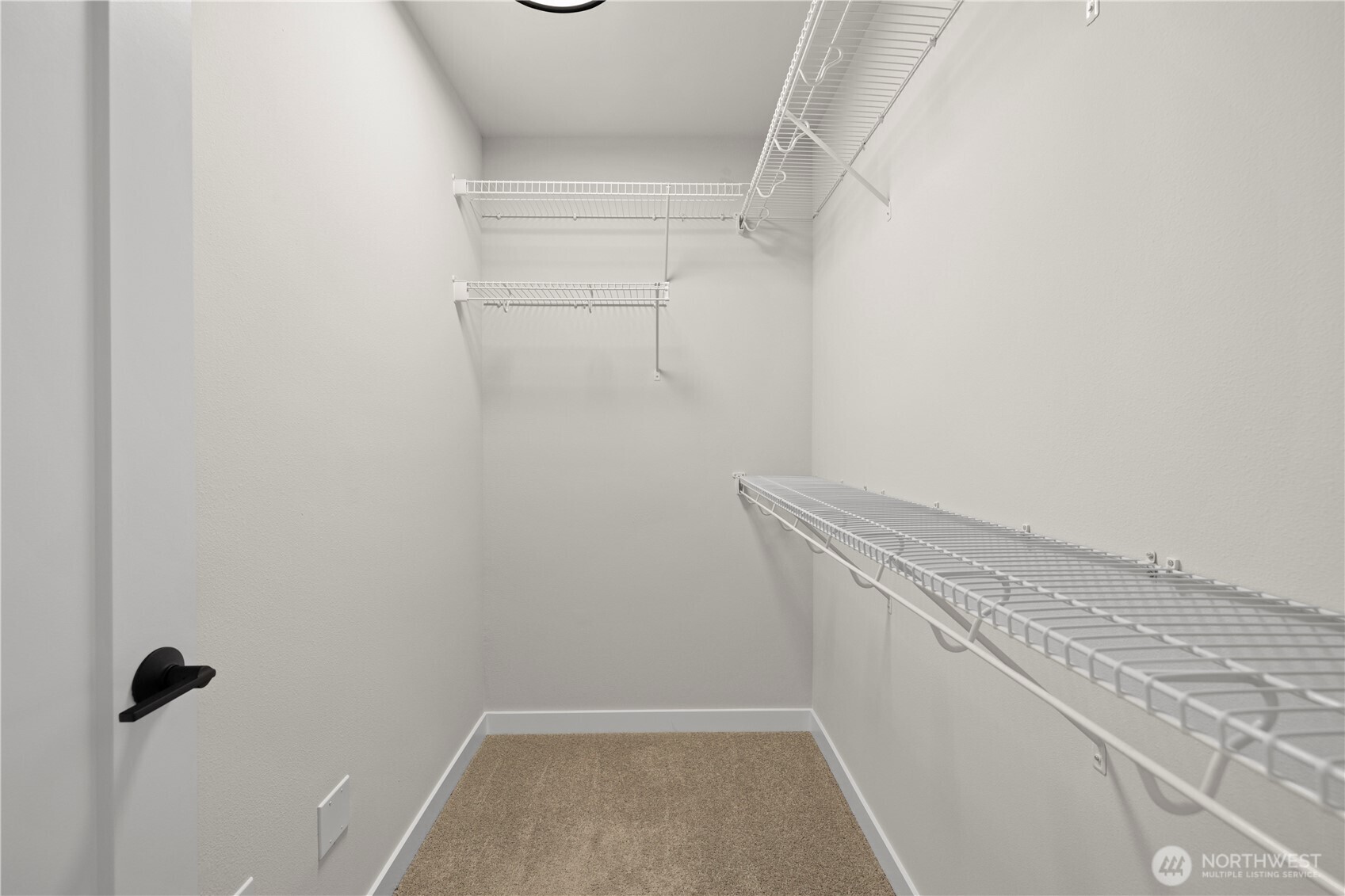 18527 1st Ave Ne C Property Photo 25