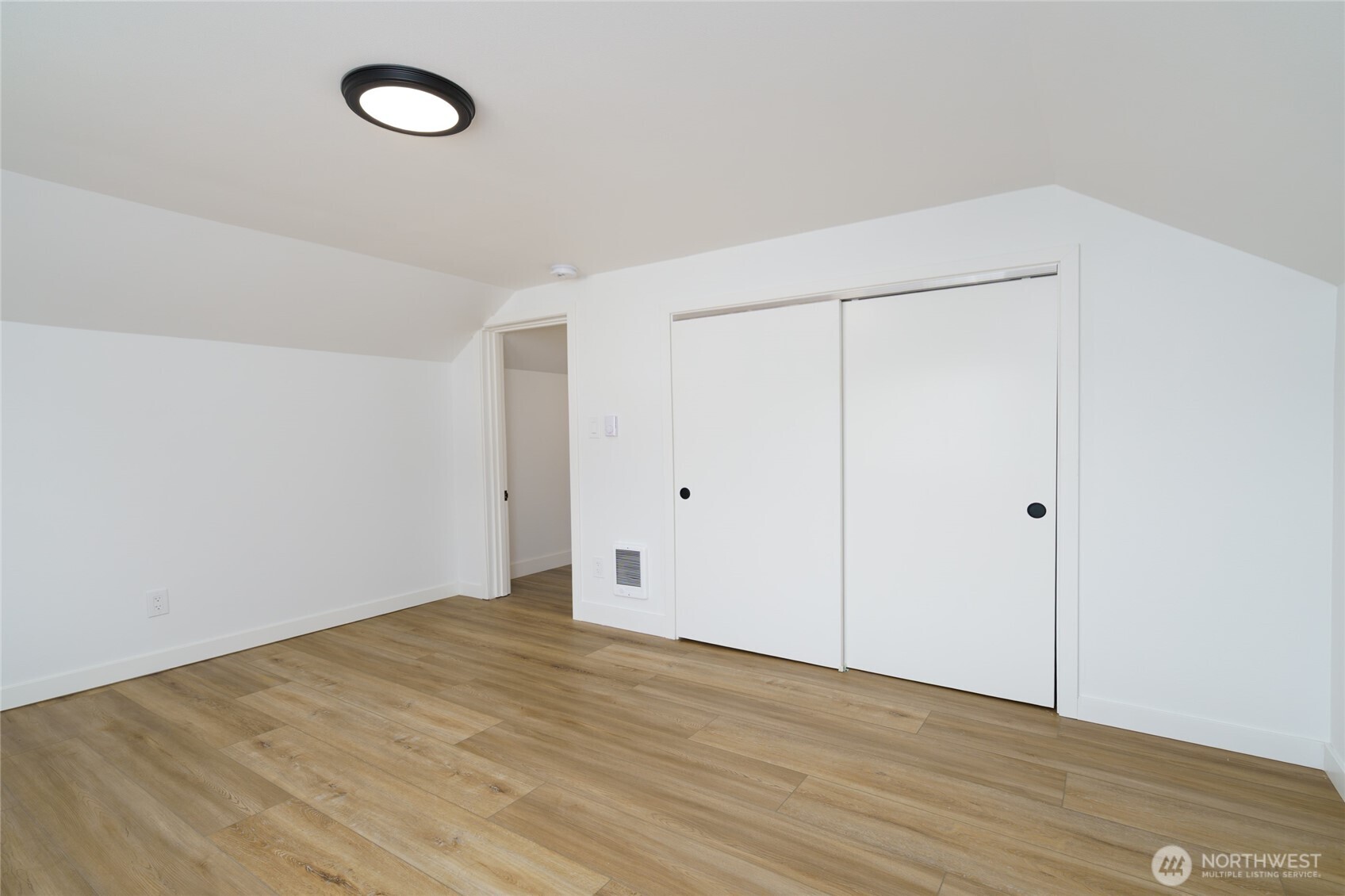 8387 Dyer Street Property Photo 27