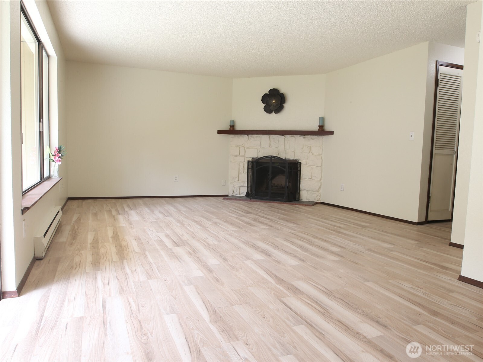 26425 Pennsylvania Avenue 34 Property Photo 2