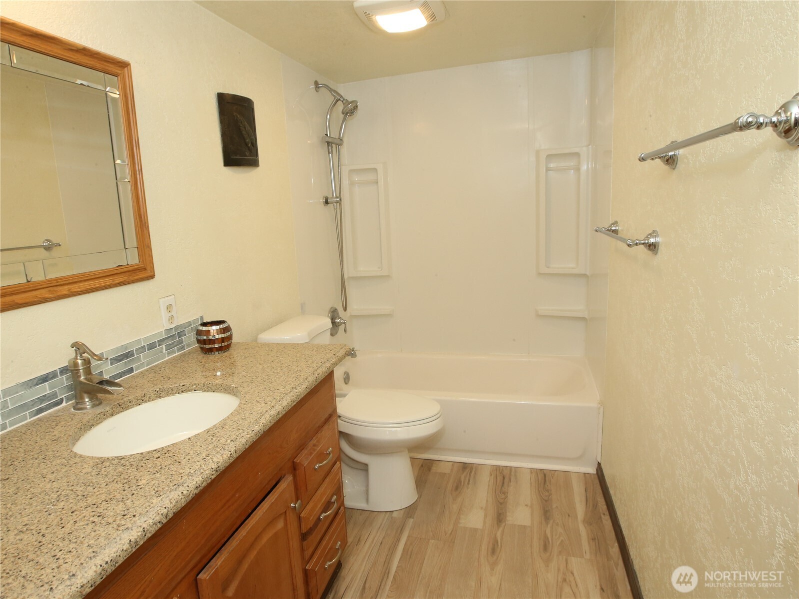 26425 Pennsylvania Avenue 34 Property Photo 7