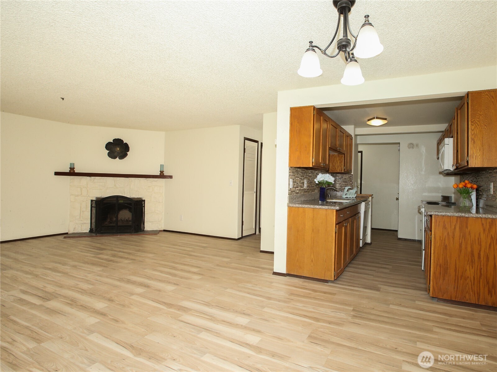 26425 Pennsylvania Avenue 34 Property Photo 17