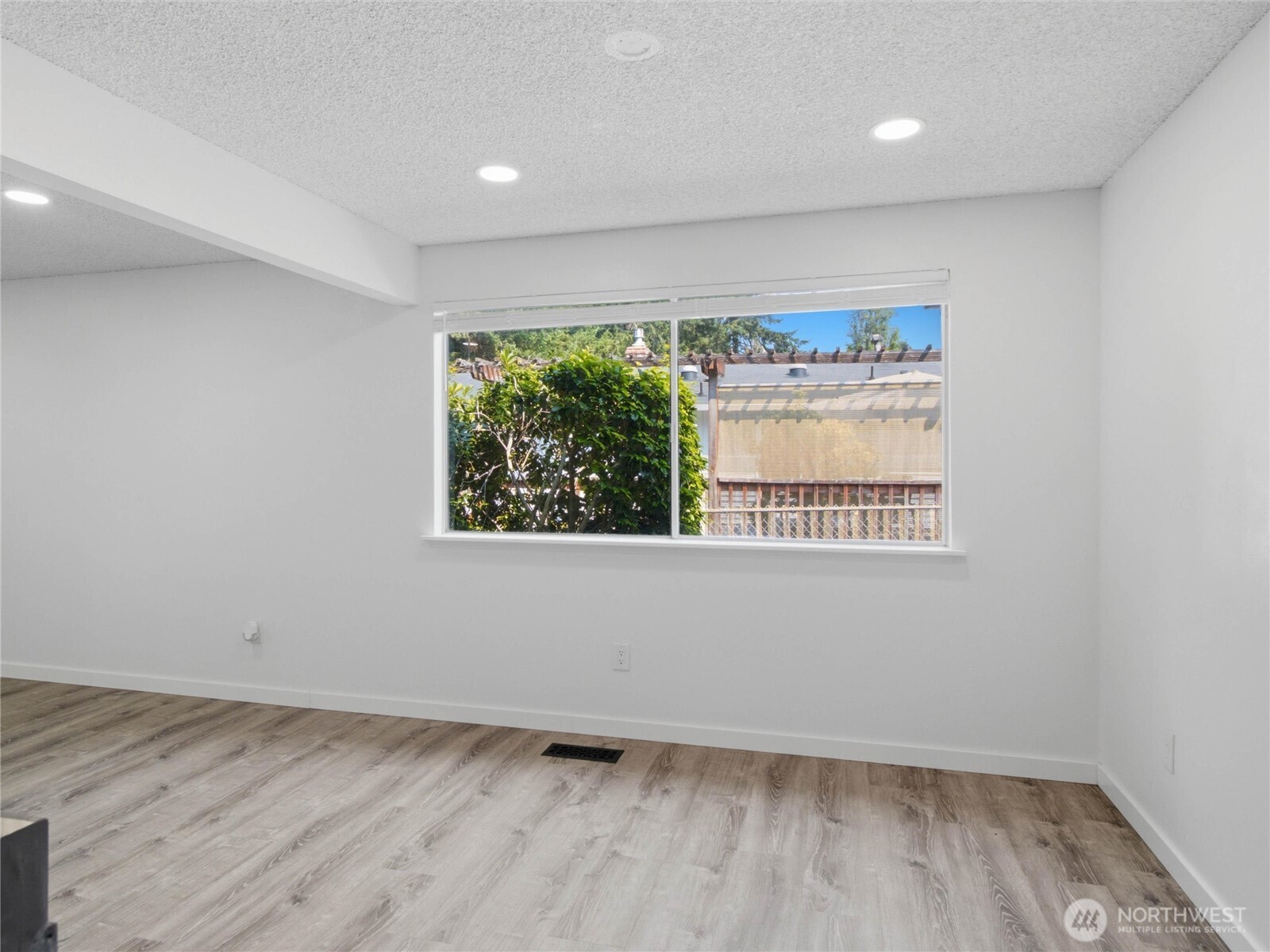 10708 116th Avenue Property Photo 22