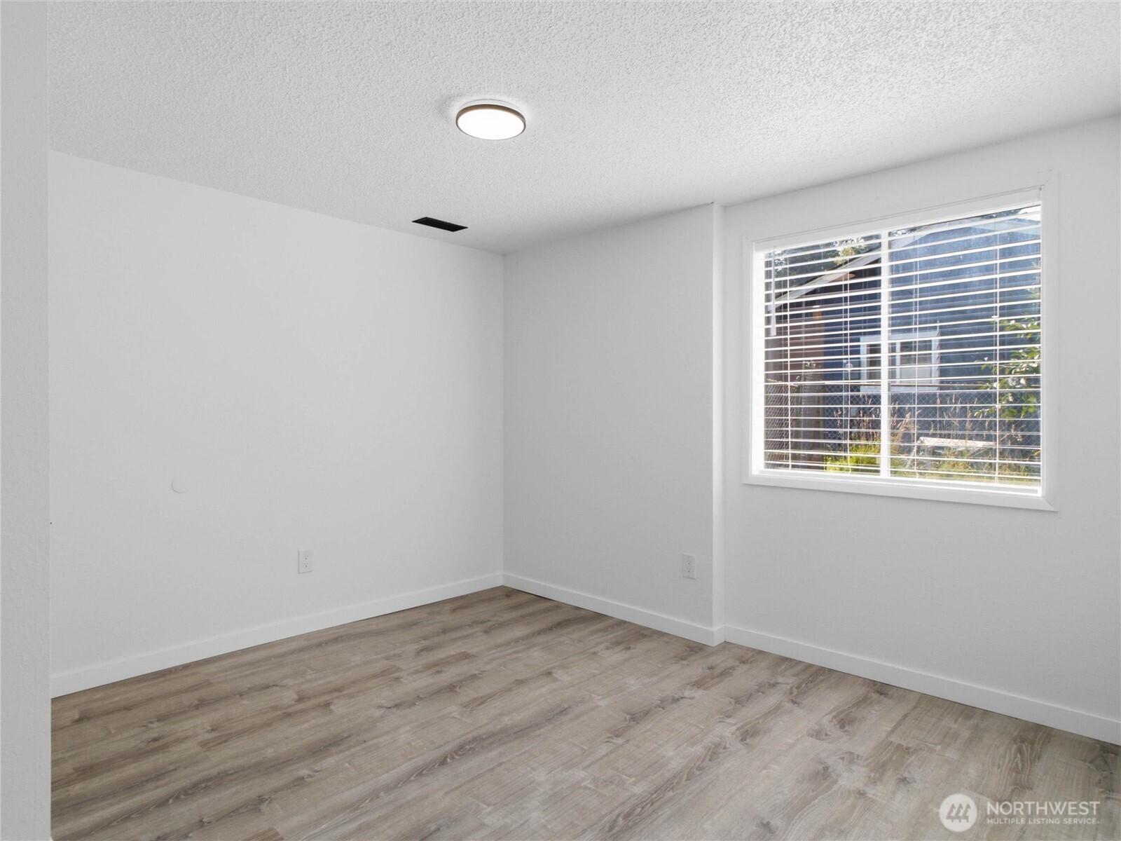10708 116th Avenue Property Photo 35