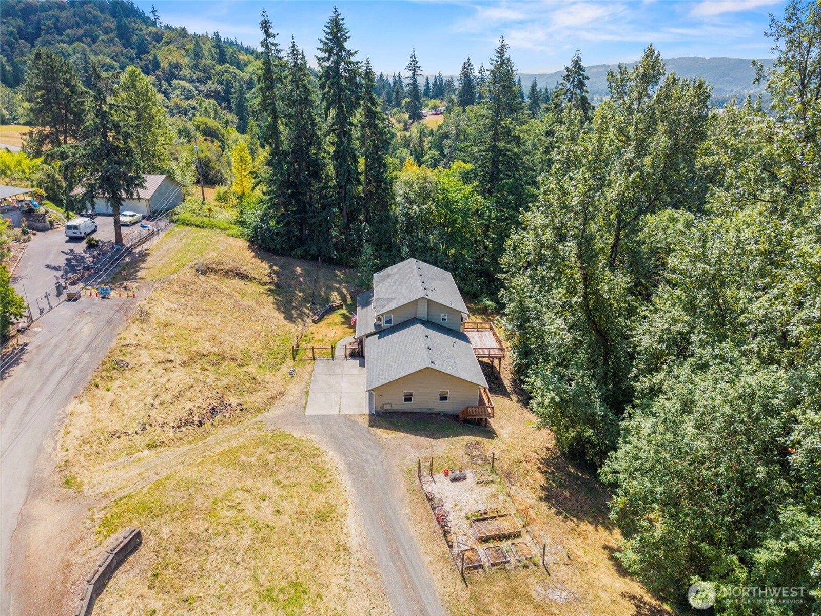 551 Haussler Road Property Photo 5