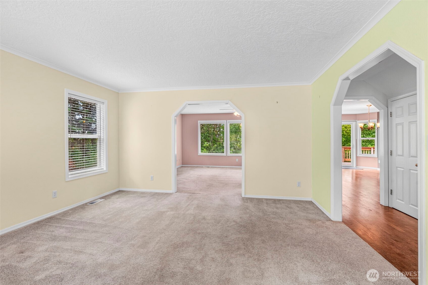 551 Haussler Road Property Photo 9