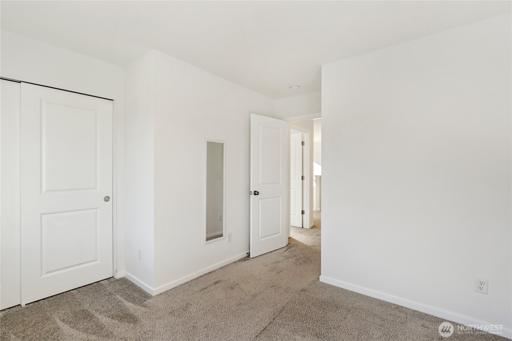 934 Nw Highgarden Drive Property Photo 33