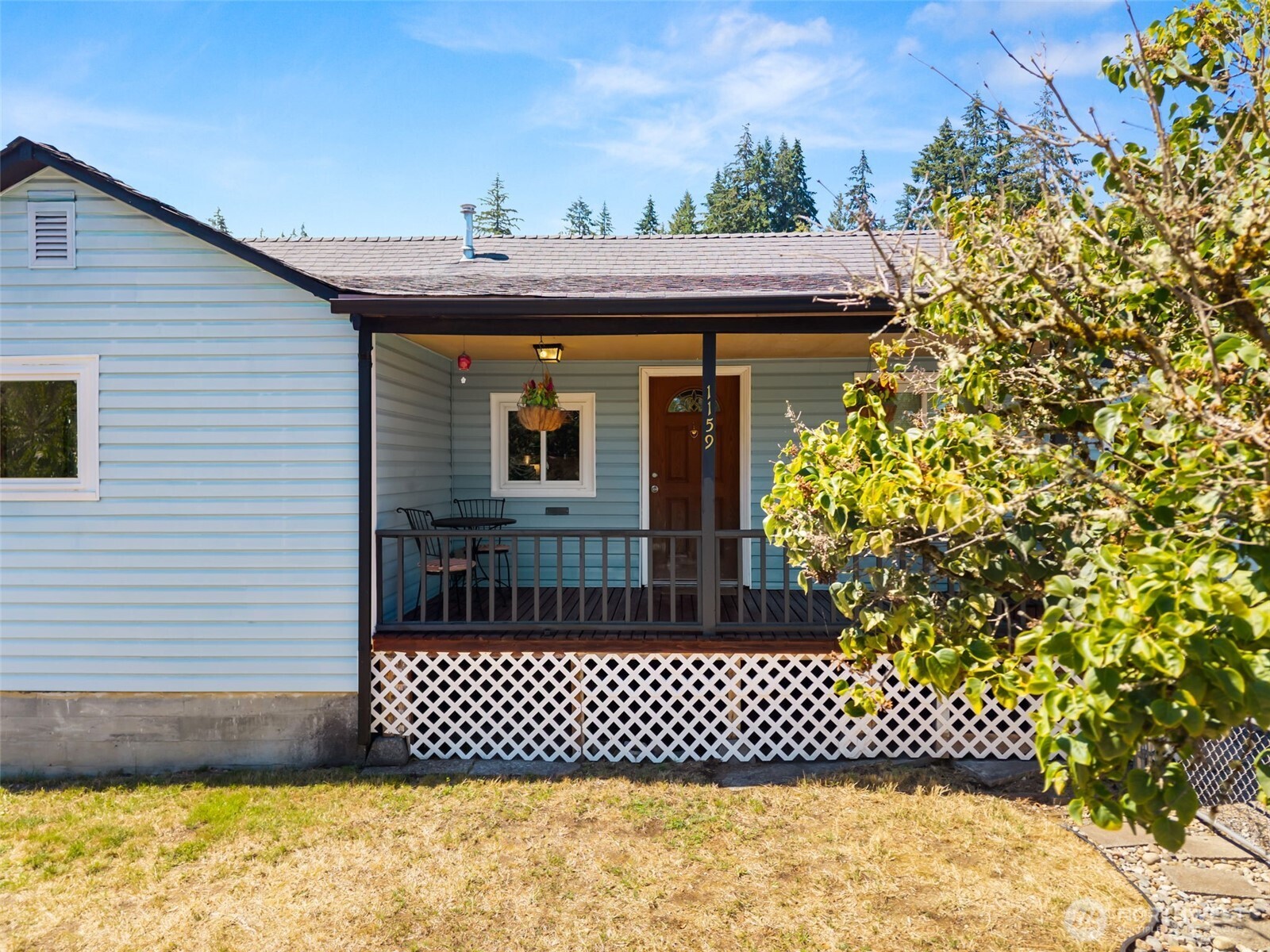 1159 Hazel Avenue Property Photo 3