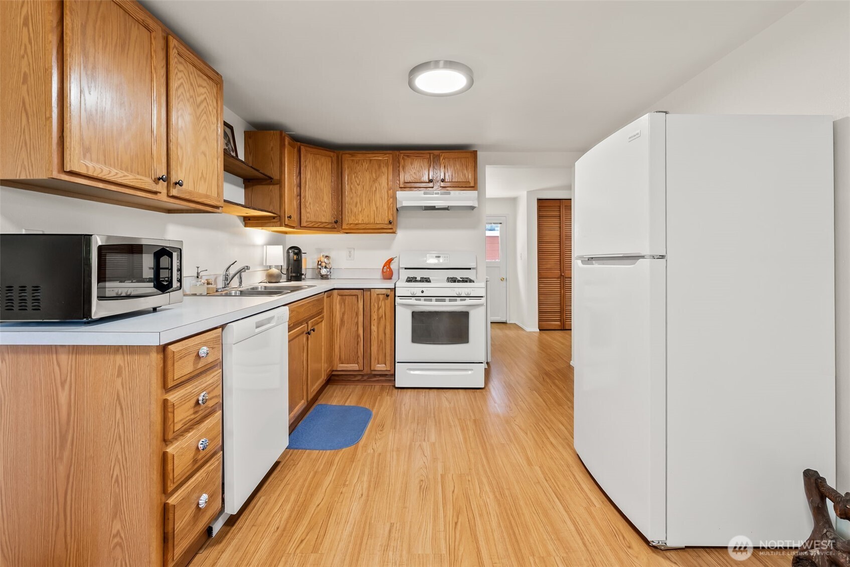 1159 Hazel Avenue Property Photo 8