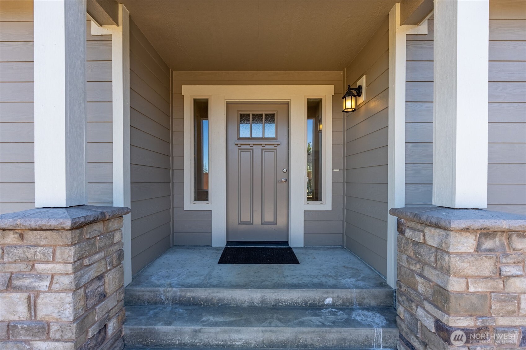 1790 Westside Court Property Photo 3