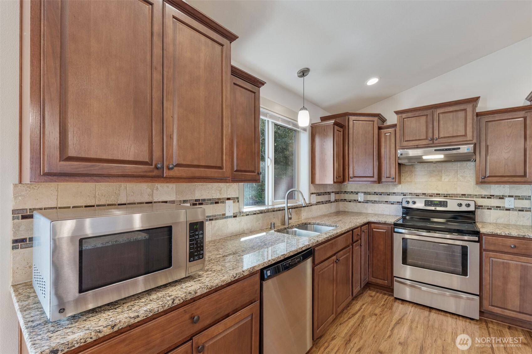 1790 Westside Court Property Photo 7