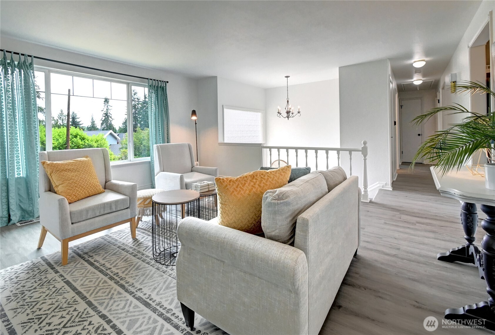 22105 78th Place Property Photo 6