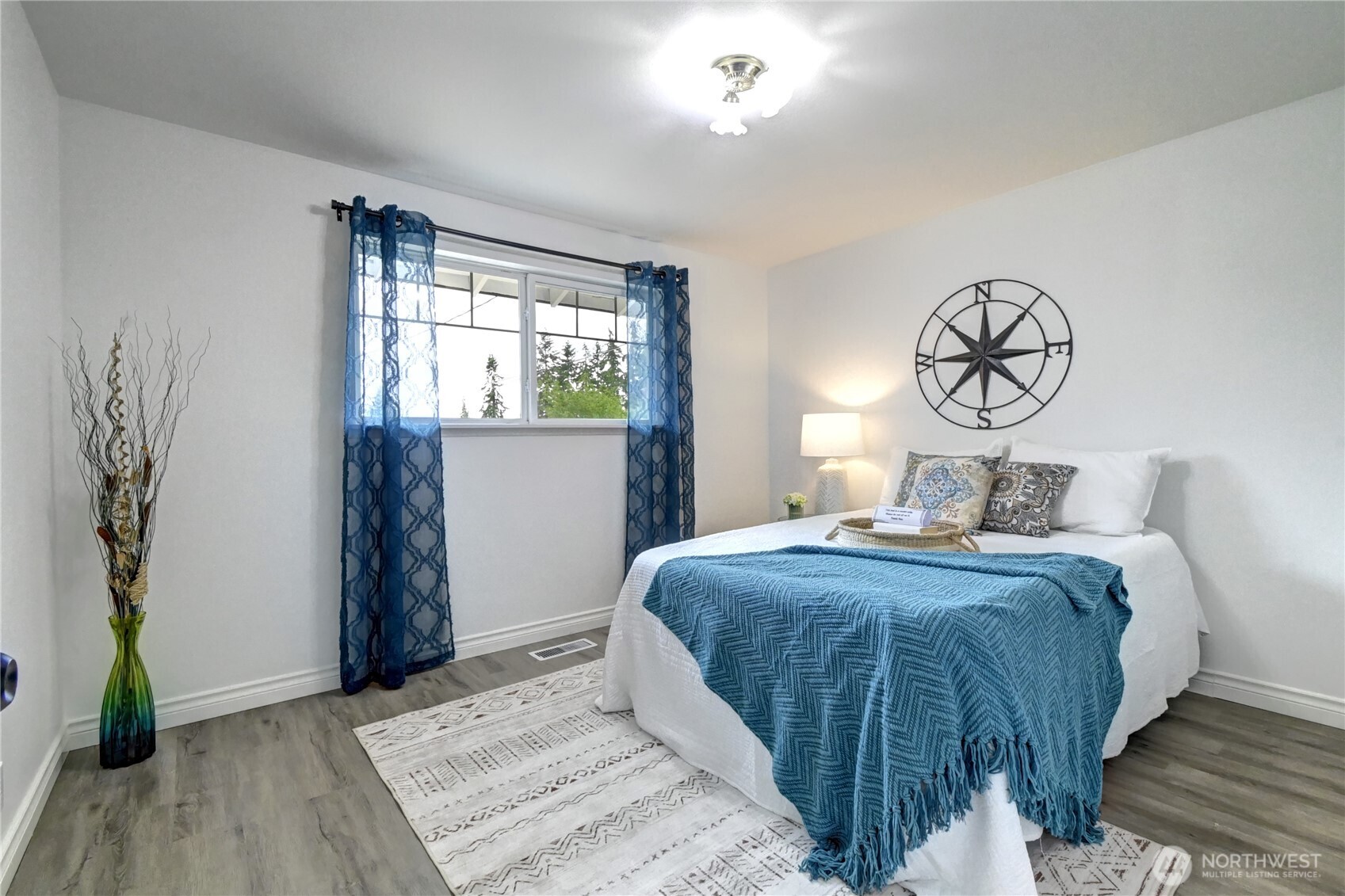 22105 78th Place Property Photo 15