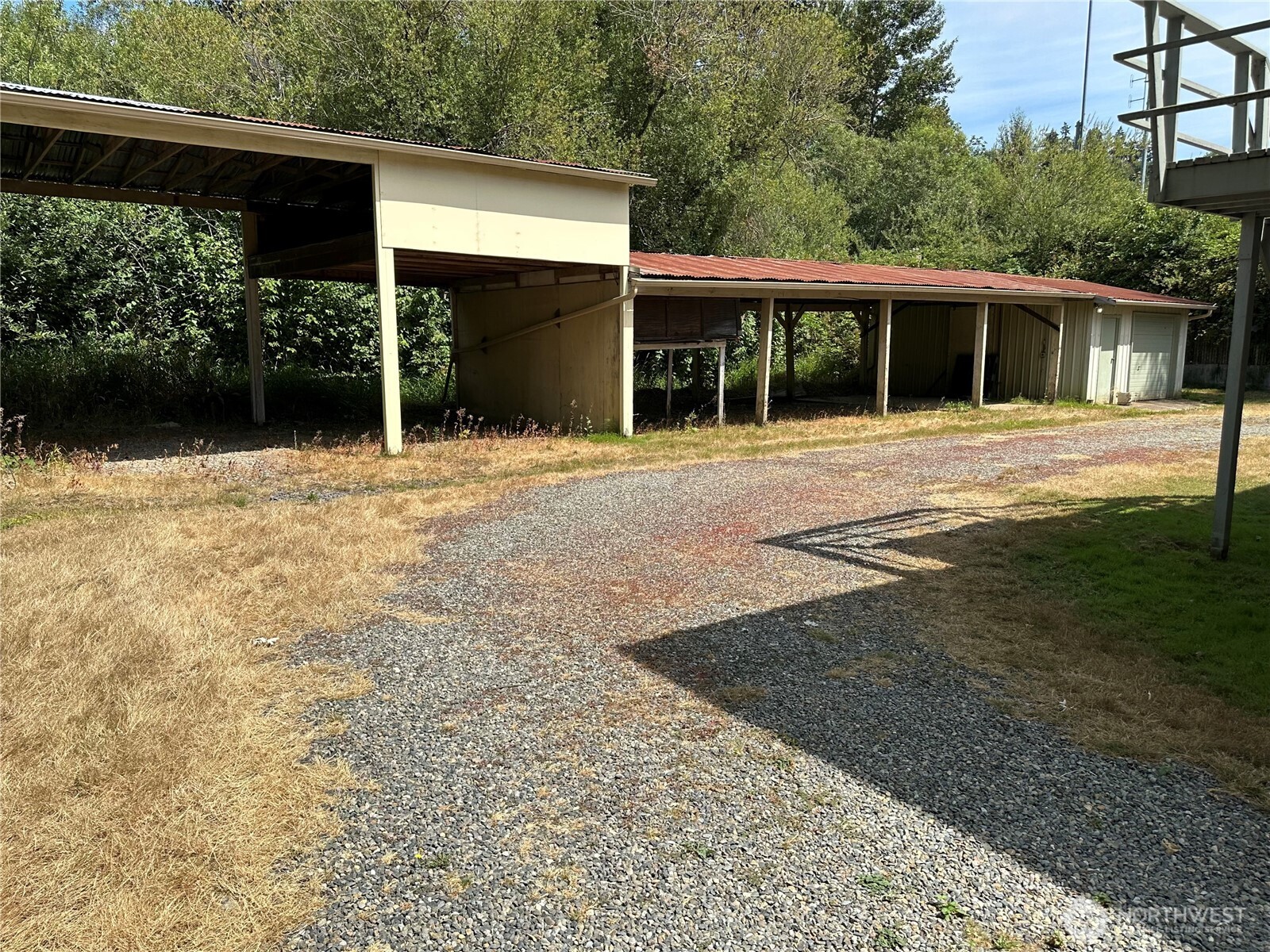 12325 Valley Ave E Property Photo 3