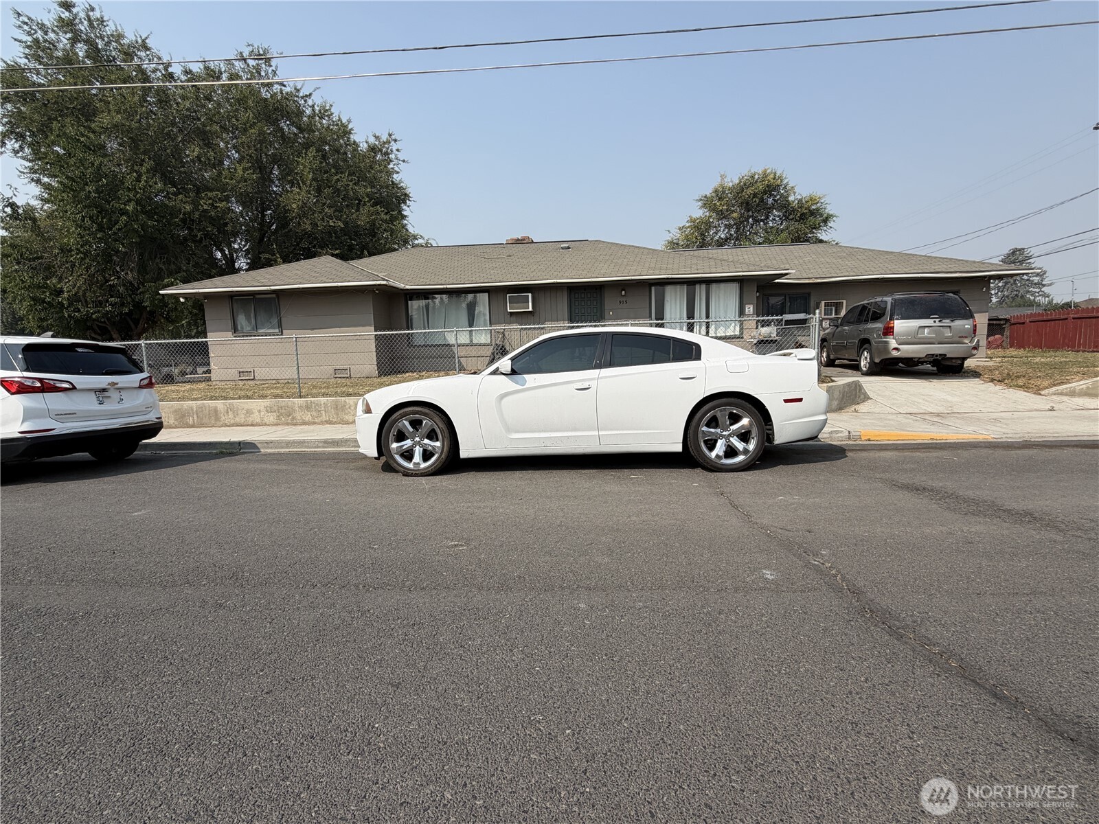 915 SE 4TH AVE Property Photo 1